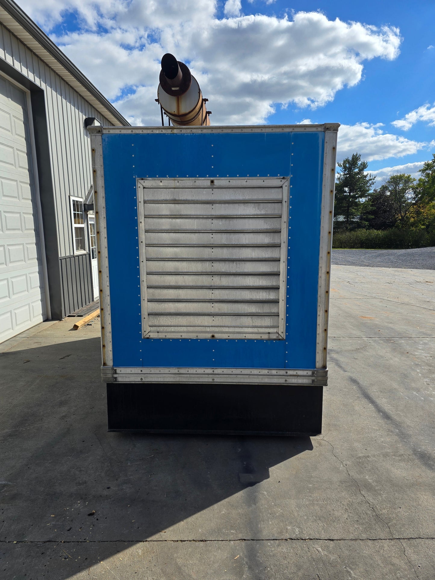 300KW Onan 855 Cummins Diesel Enclosed Tank ' 92 1175hrs TESTED