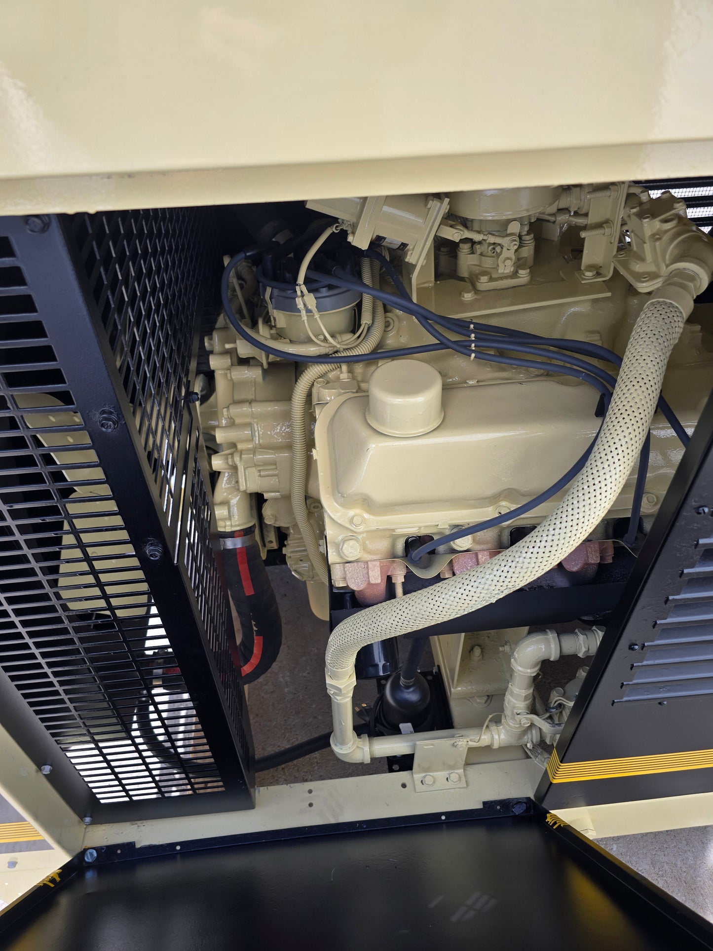 55KW Kohler 50RZ62 Nat Gas LP Enclosed Generator '94 572hrs TESTED