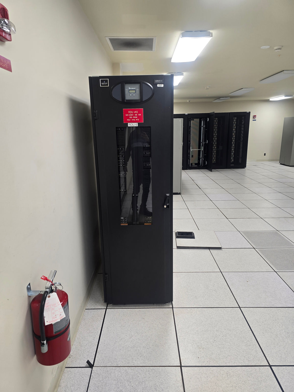 Liebert FDC FDC4444SB11 720A Data Center Power Distribution Cabinet 208V