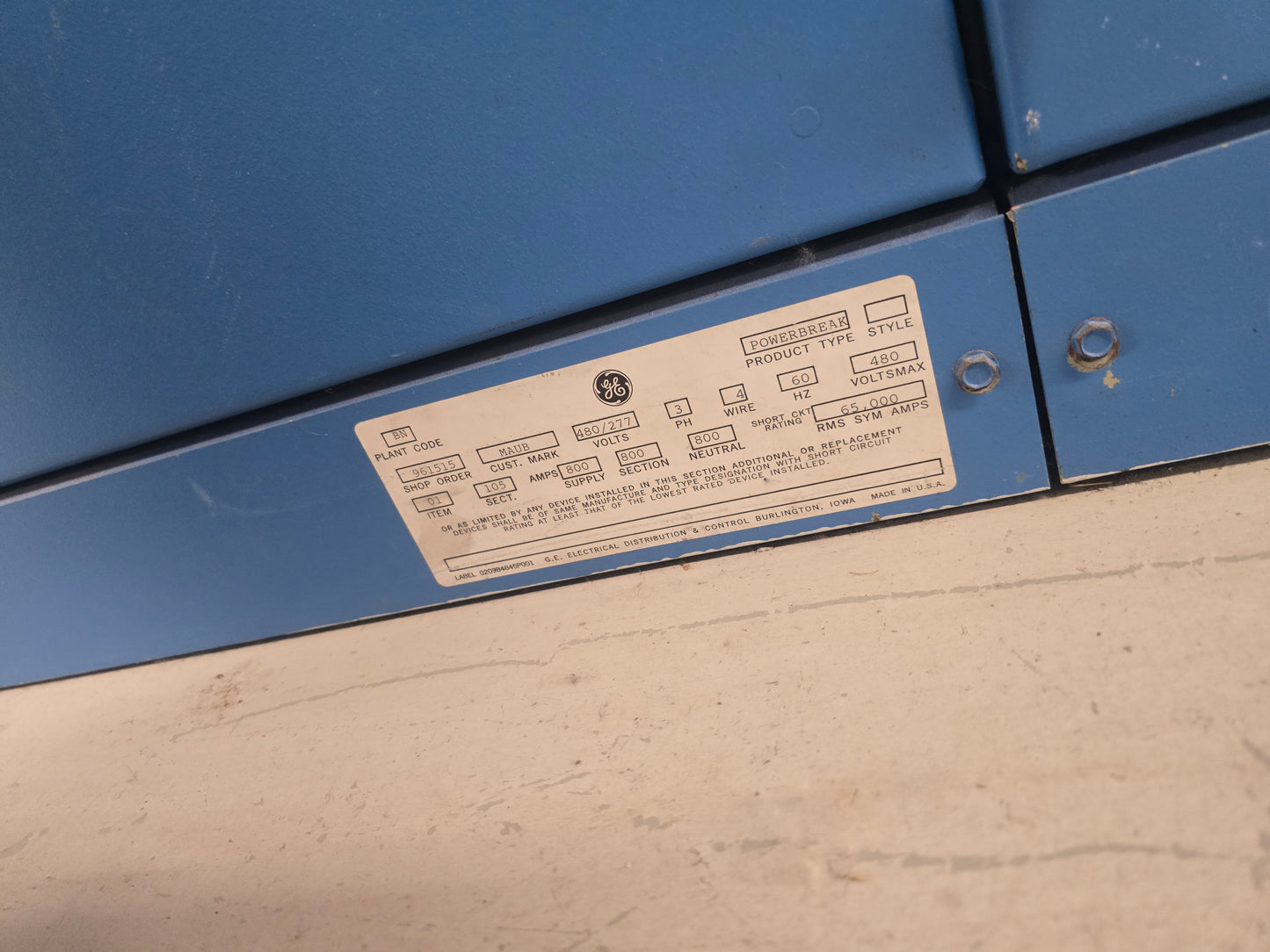 GE PowerBreak 2000A / 800A 480V 3PH Low Voltage Switchboard Lineup Switchgear