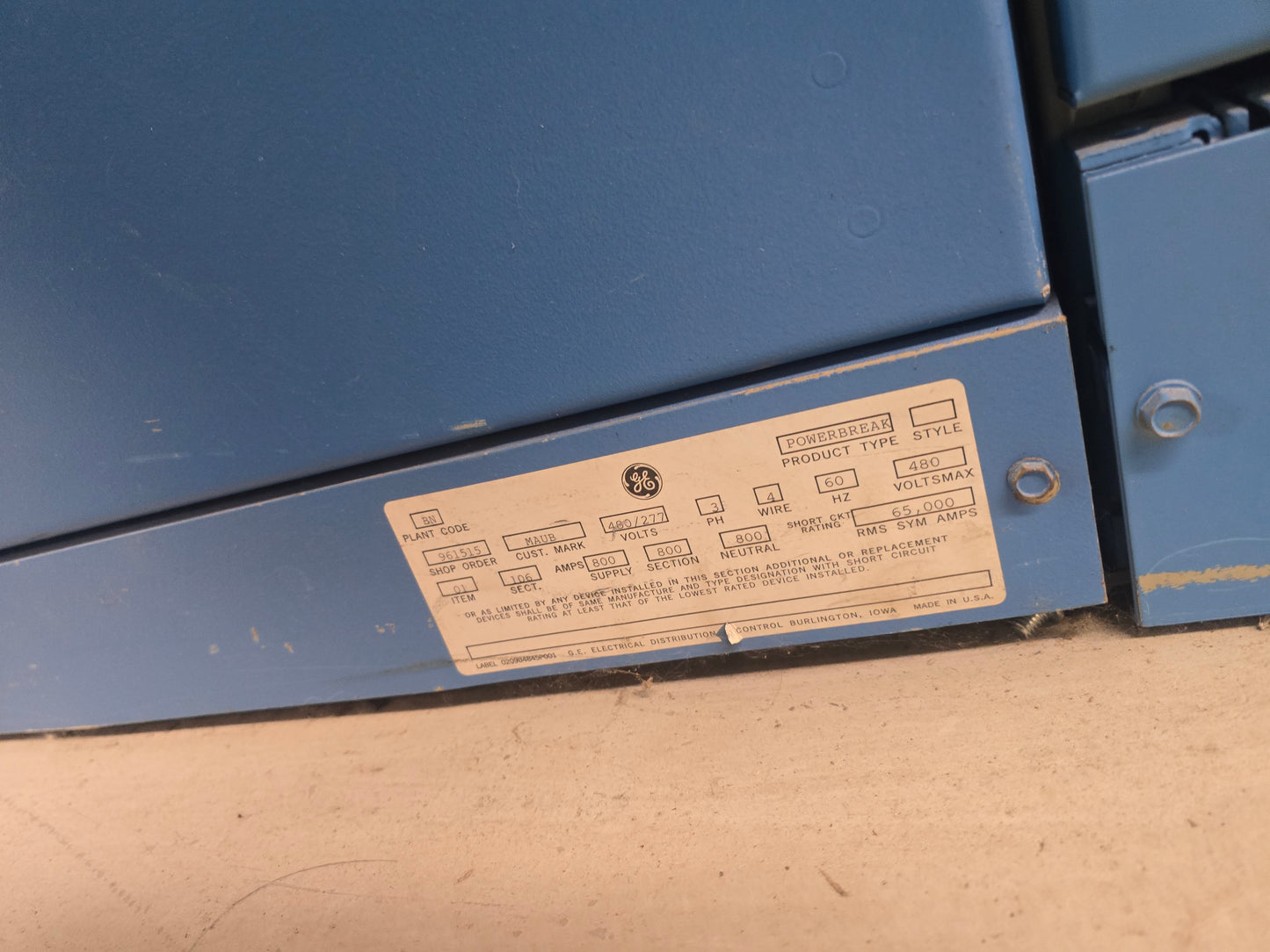 GE PowerBreak 2000A / 800A 480V 3PH Low Voltage Switchboard Lineup Switchgear