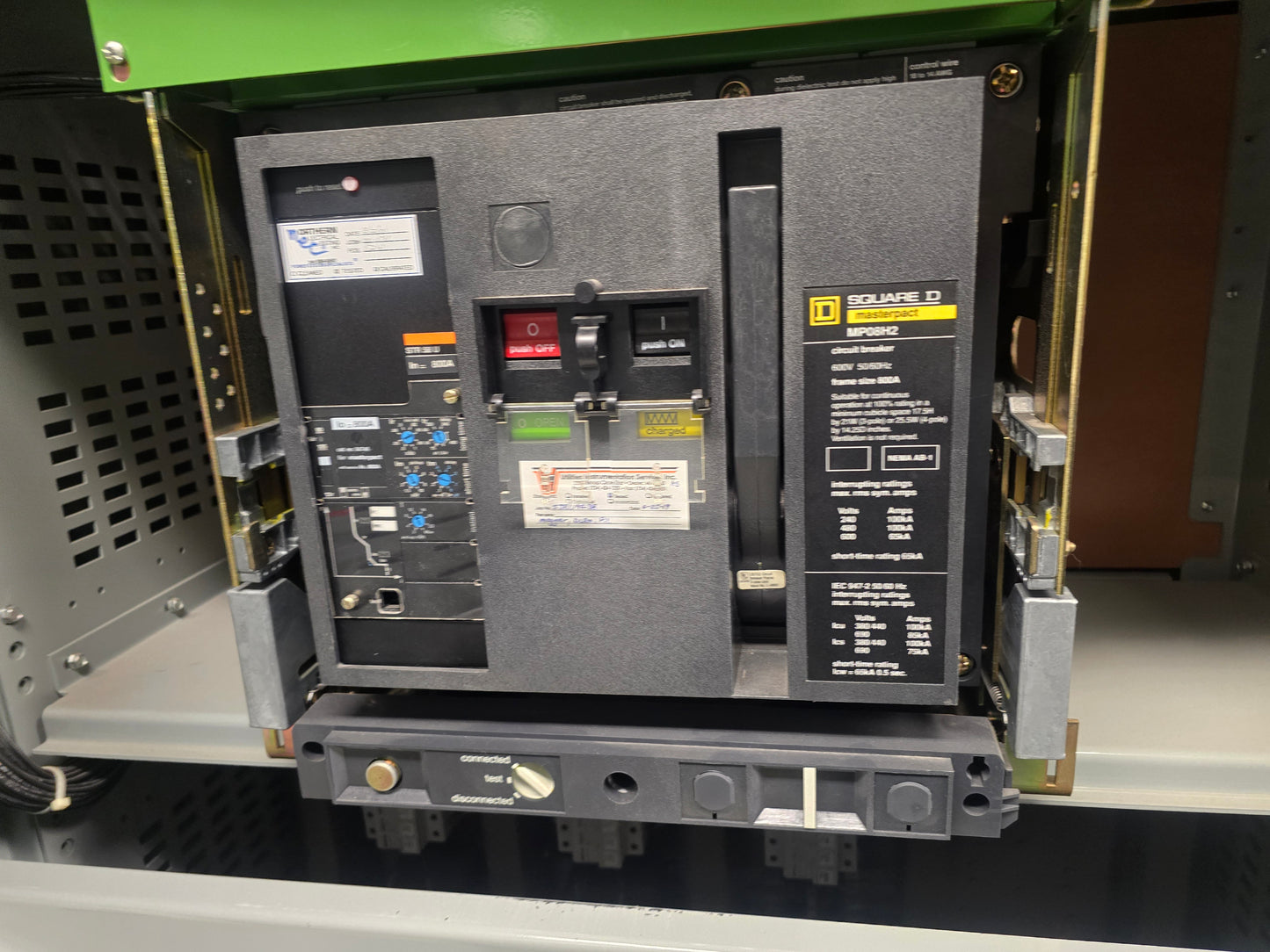Cummins Onan PowerCommand PCIL2002G Digital Master Control 277/480V AC, 3-Phase, 4-Wire Switchgear
