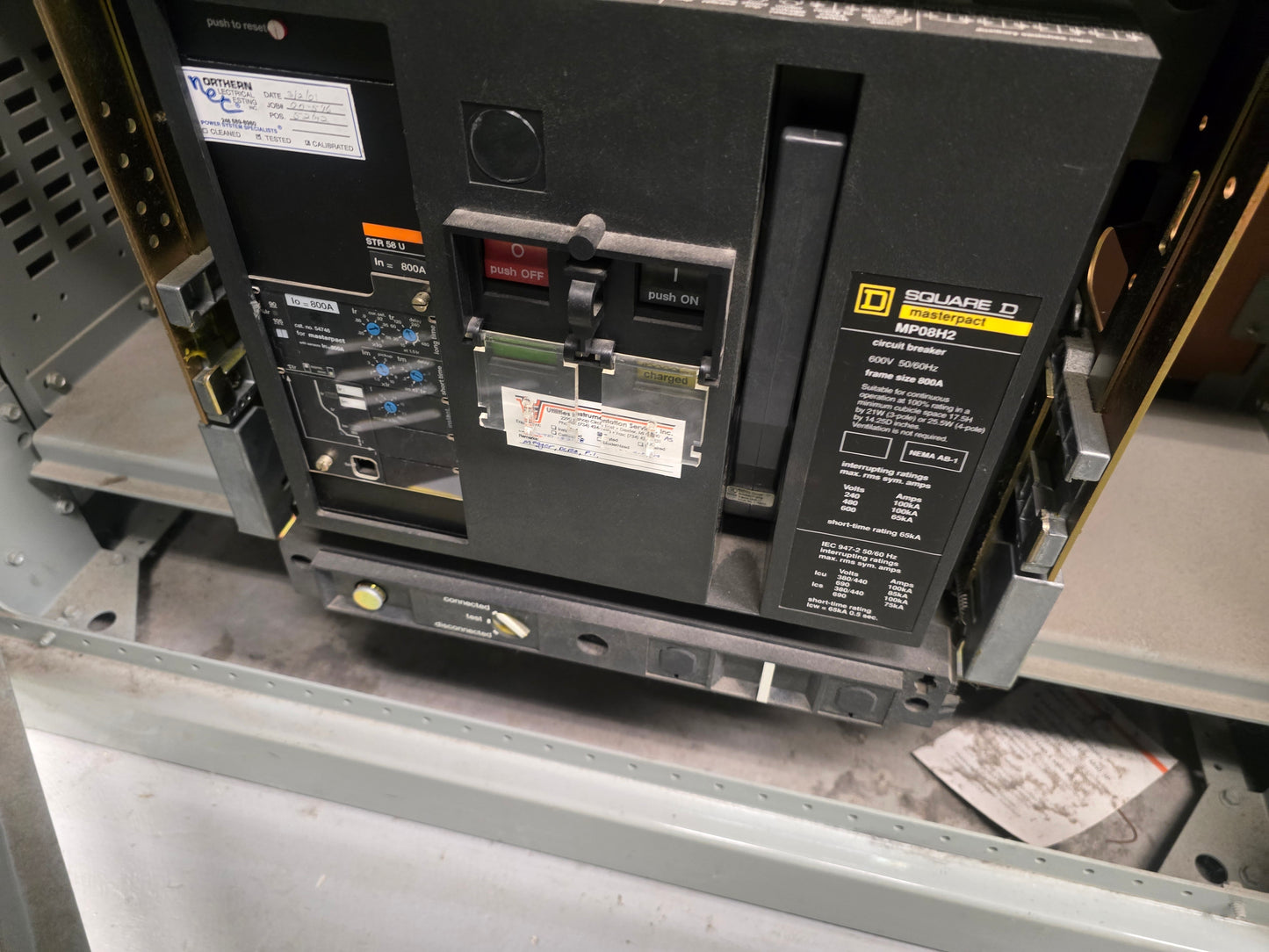 Cummins Onan PowerCommand PCIL2002G Digital Master Control 277/480V AC, 3-Phase, 4-Wire Switchgear