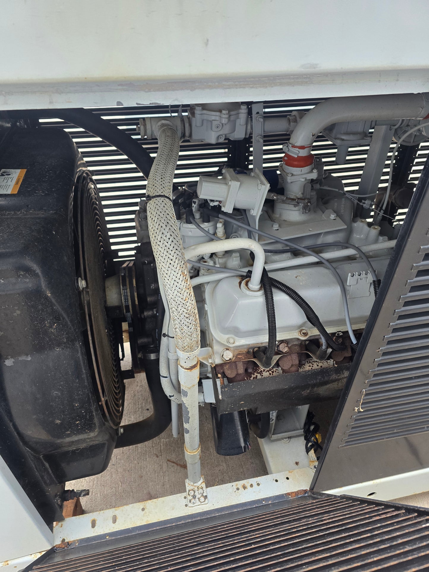 85KW Spectrum 460T Ford LP/NG Generator Enclosed '98 466hrs 1ph 120/240