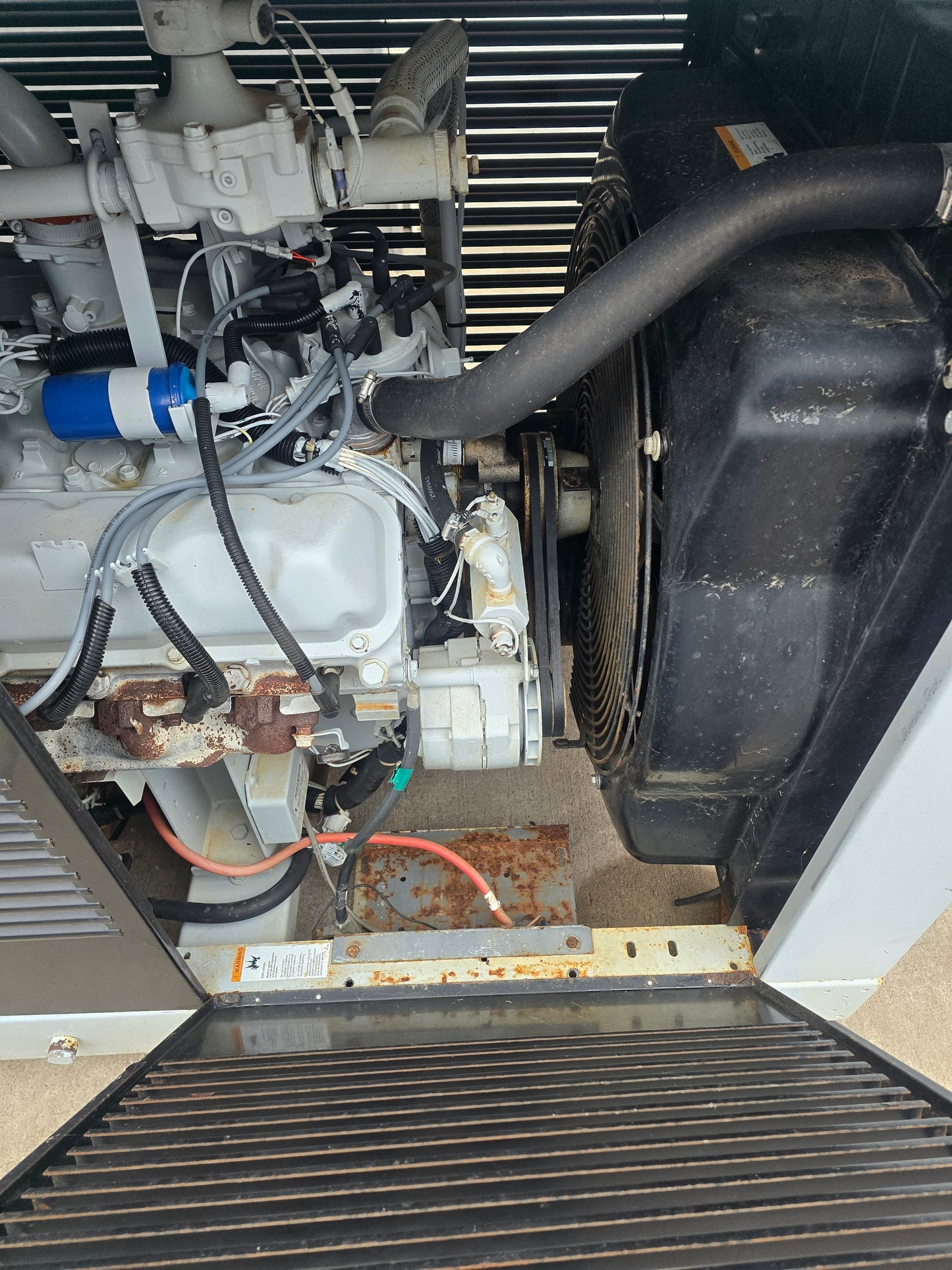 85KW Spectrum 460T Ford LP/NG Generator Enclosed '98 466hrs 1ph 120/240
