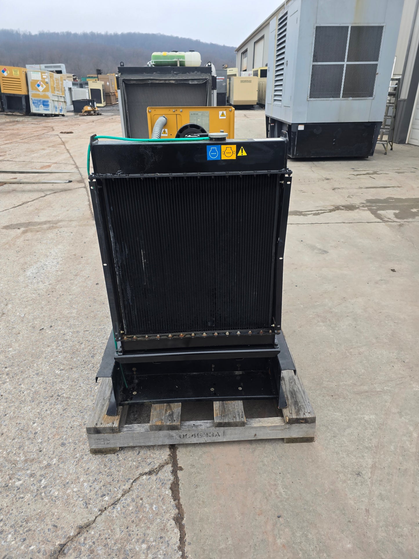 35KW Olympian 4.2L Ford Nat Gas LP Generator '03 1404hrs 1ph TESTED