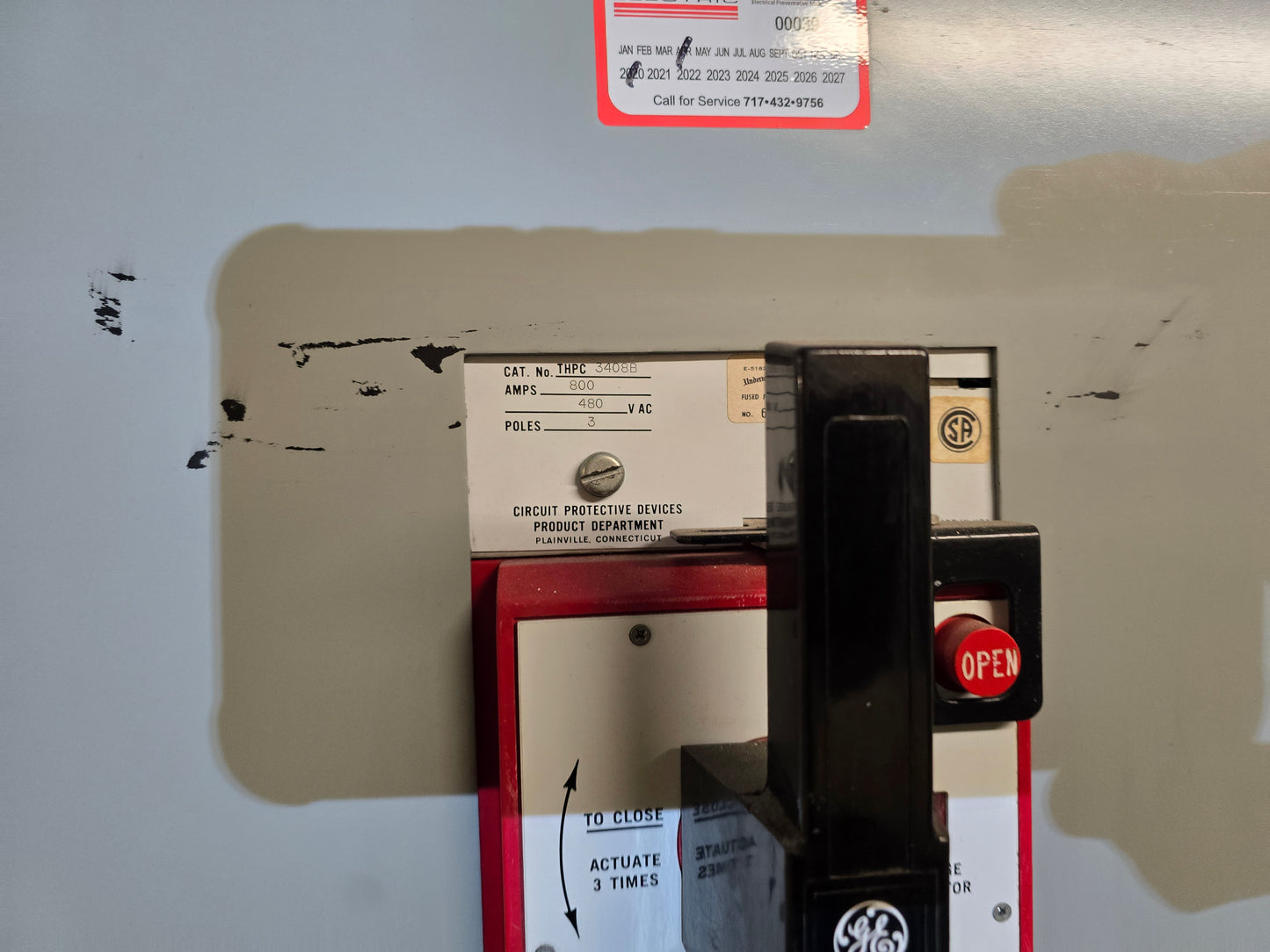 3000A Switchgear Lineup with Integrated Transformer 7 Section 480v x 208/120 PowerBreak GE