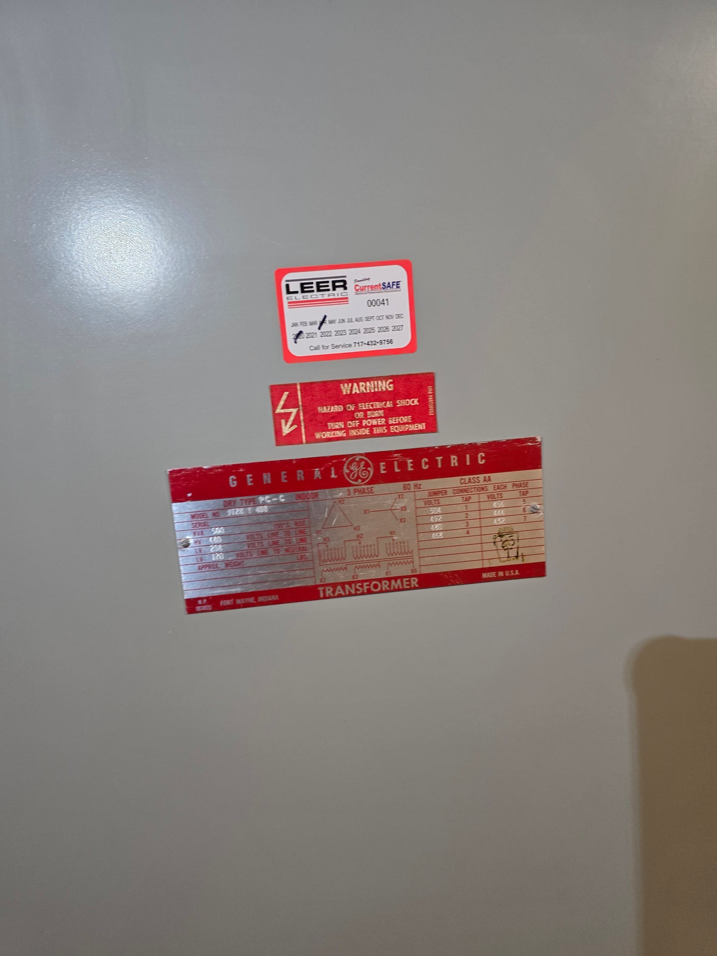 3000A Switchgear Lineup with Integrated Transformer 7 Section 480v x 208/120 PowerBreak GE