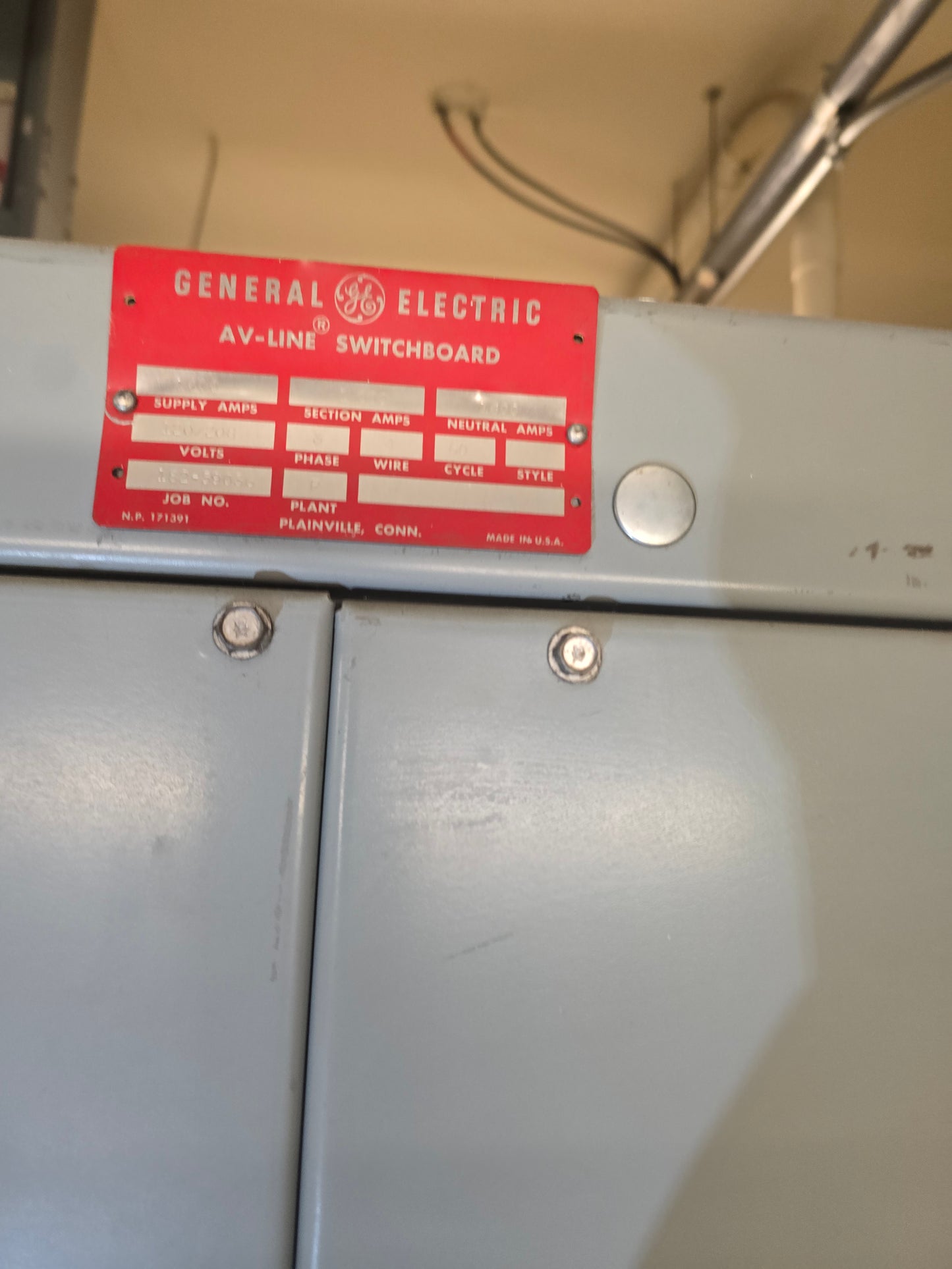 3000A Switchgear Lineup with Integrated Transformer 7 Section 480v x 208/120 PowerBreak GE