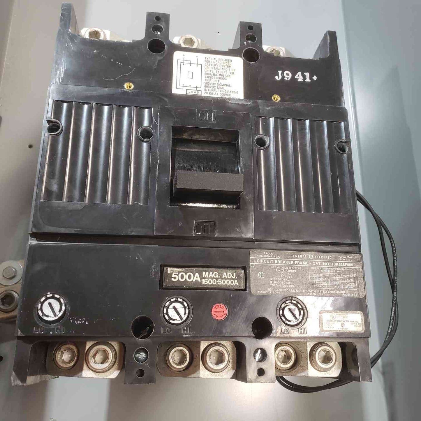 GE TJK636F000 600A Circuit Breaker in TJ600S Enclosure 3-Pole 600V Service Disconnect (SKU: 112798)