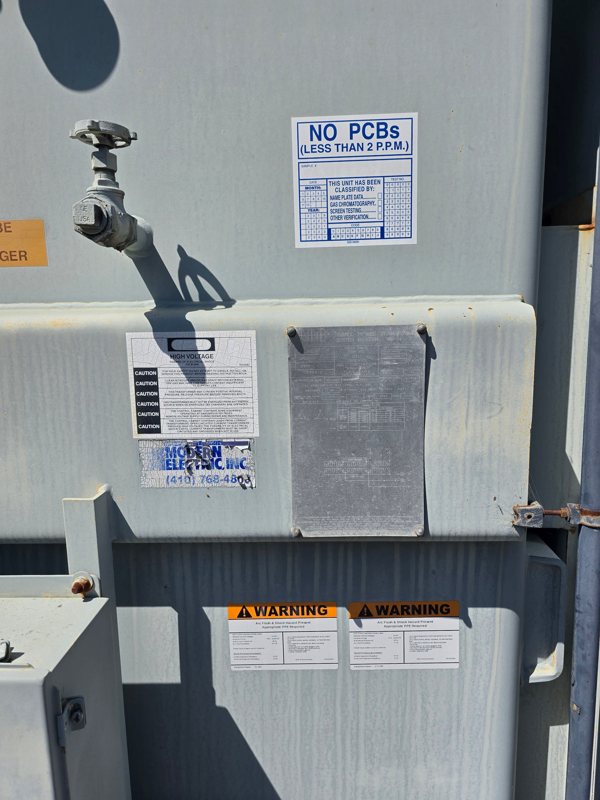 ABB 5000 KVA Unit Substation Power Transformer 34500V to 2400V 3 Phase 60Hz Oil