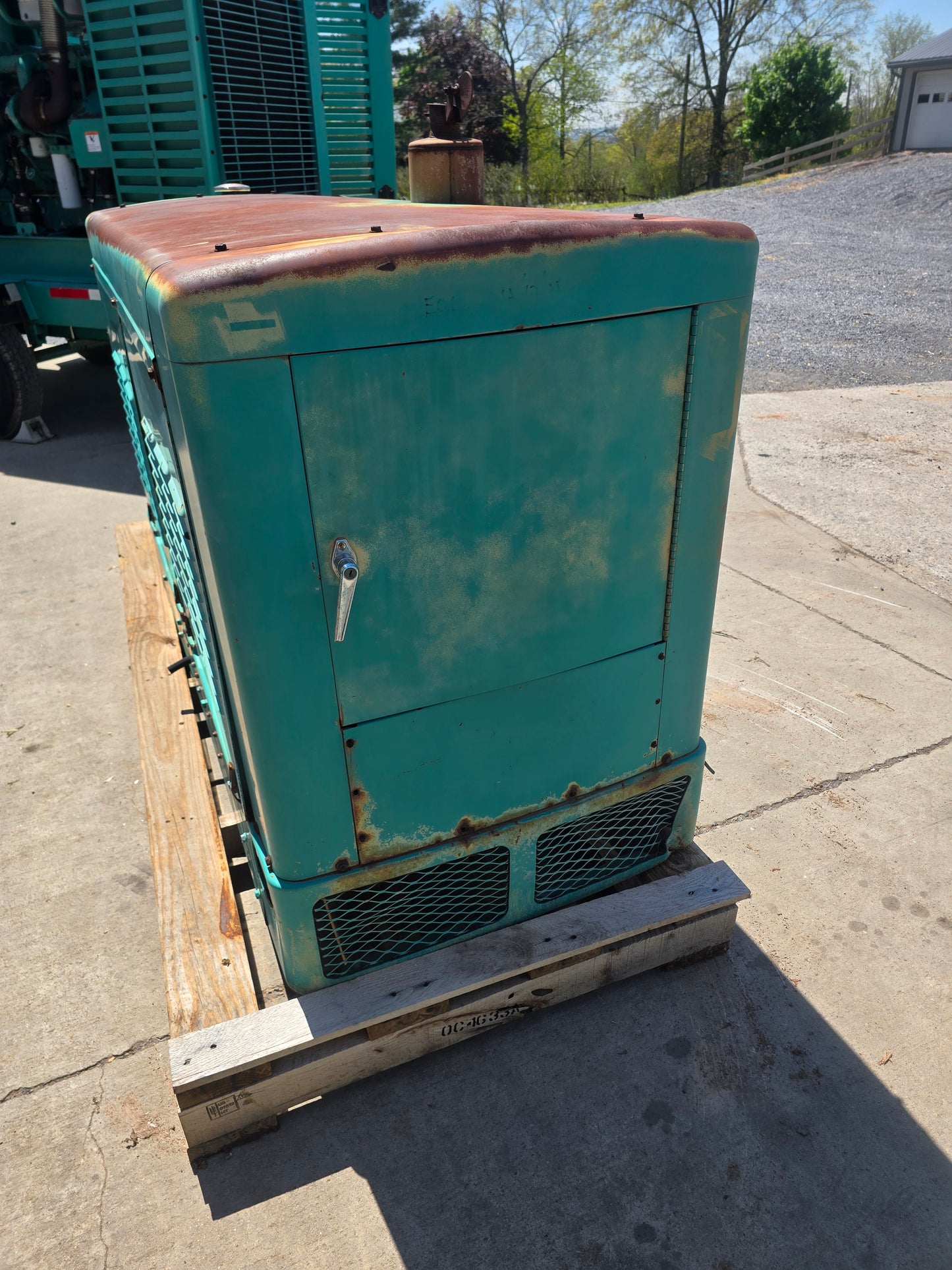 45KW Onan LP gas 4.9 Ford 1 Phase enclosed '89 988hrsTESTED