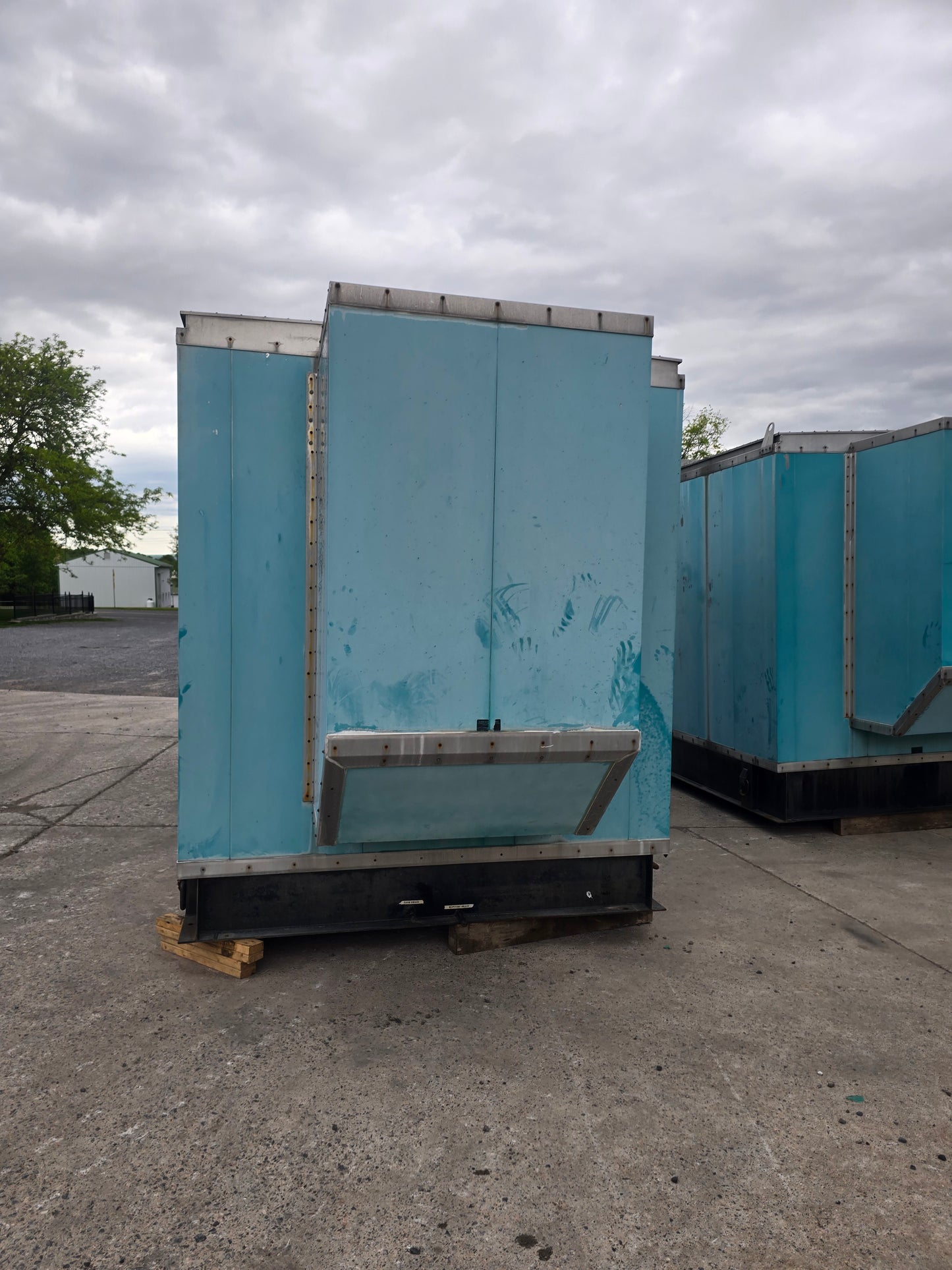 Detroit Diesel Spectrum 100kW Standby Diesel Generator 3ph Enclosed 300HR TESTED