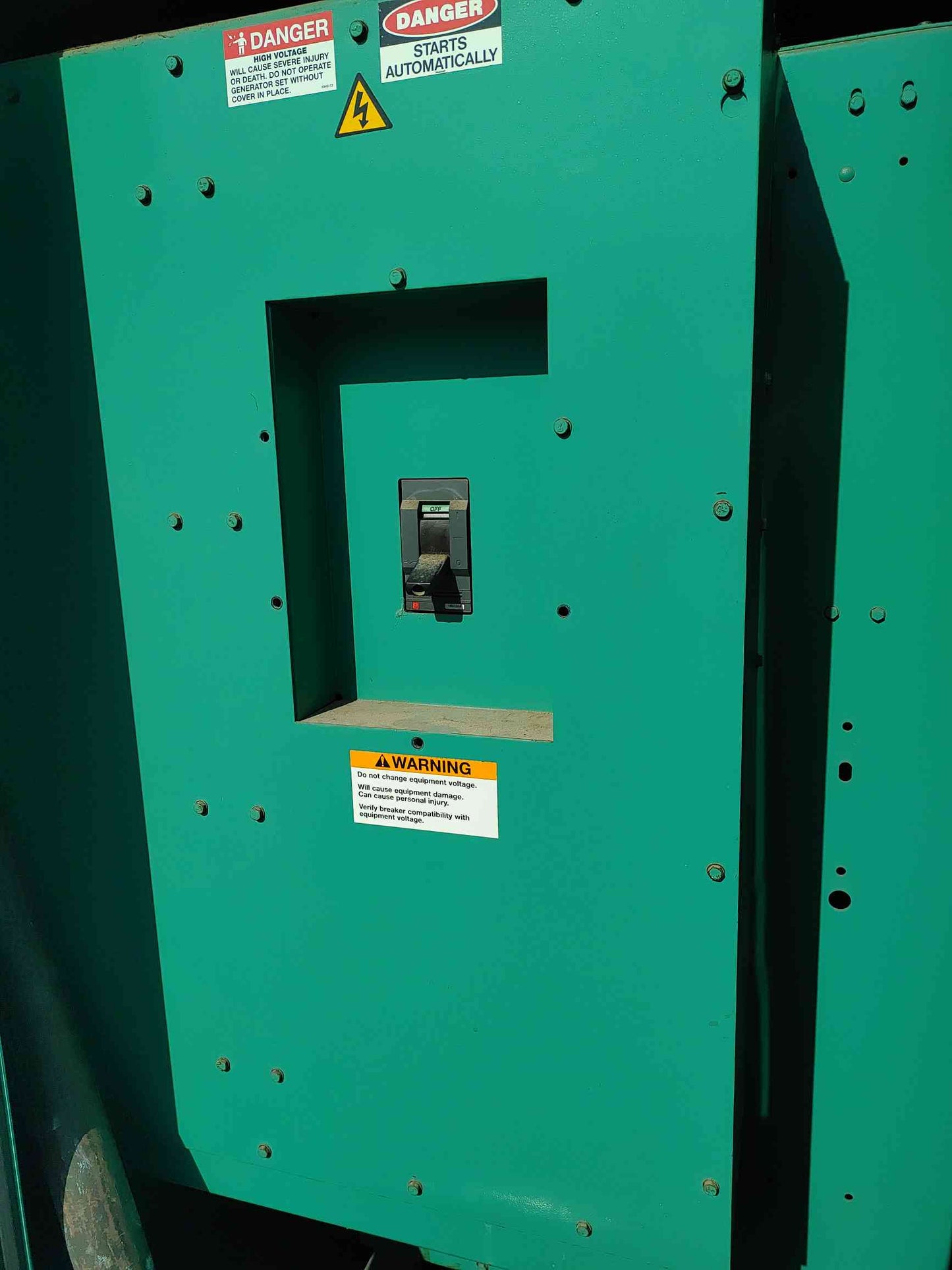 Cummins 215GFBB 215 kW Natural Gas Generator PowerCommand Enclosed 215kW