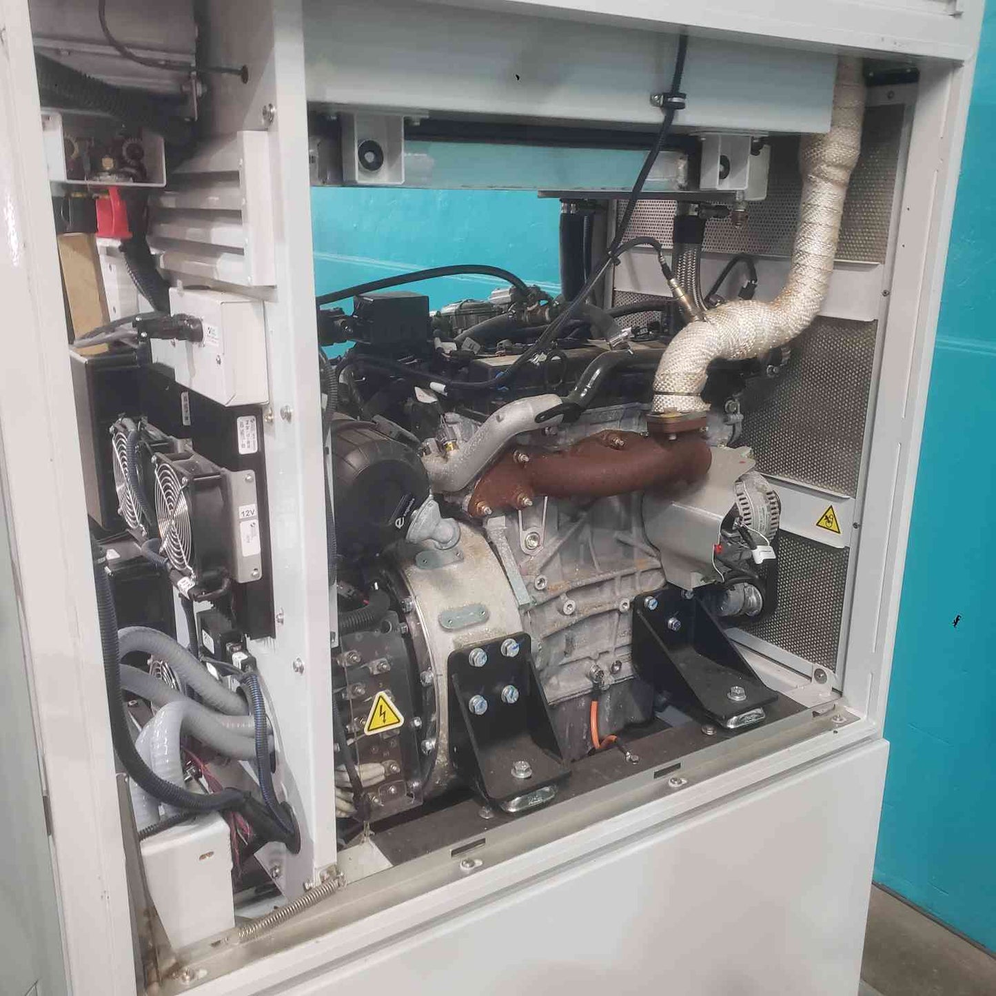 Polar Power 27kW 48V DC Generator 500A Natural Gas Telecom V027NFB500TEV