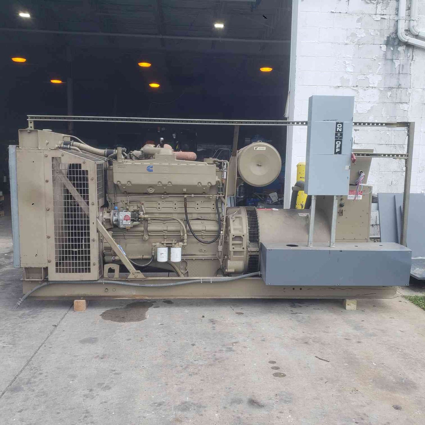 300KW Cummins 500FDR7018JJ W 480/277V 451A 3PH Diesel 901 Hrs. TESTED (SKU: 114466)
