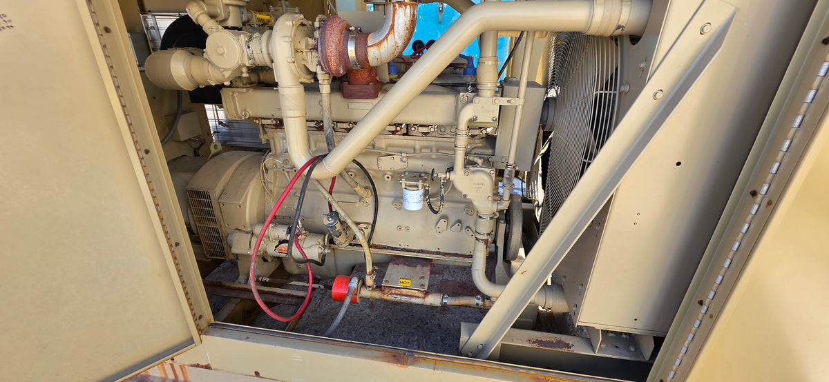 200KW Onan 855 Cummins Enclosed Nat Gas Generator '95 1088hrs