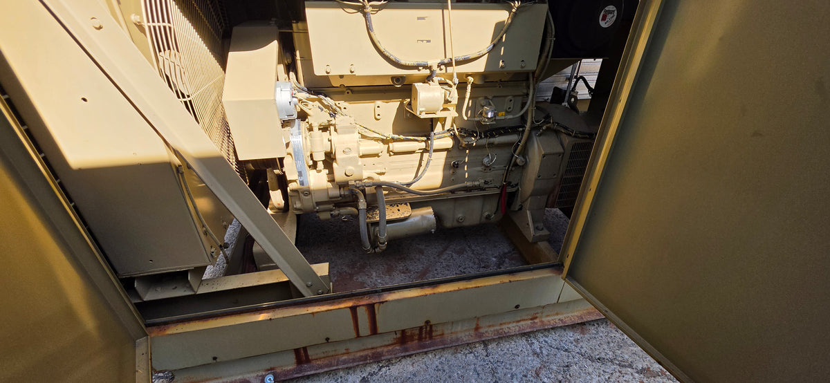 200KW Onan 855 Cummins Enclosed Nat Gas Generator '95 1088hrs