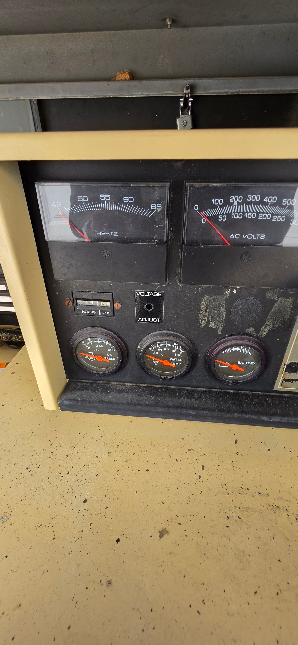 Kohler 33kW Natural Gas Generator Ford Industrial Engine 480V Enclosure 1993hrs Tested