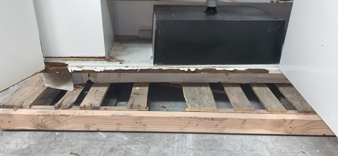 73" Hamilton Black Epoxy Sink Bundle(S6LLST7079)