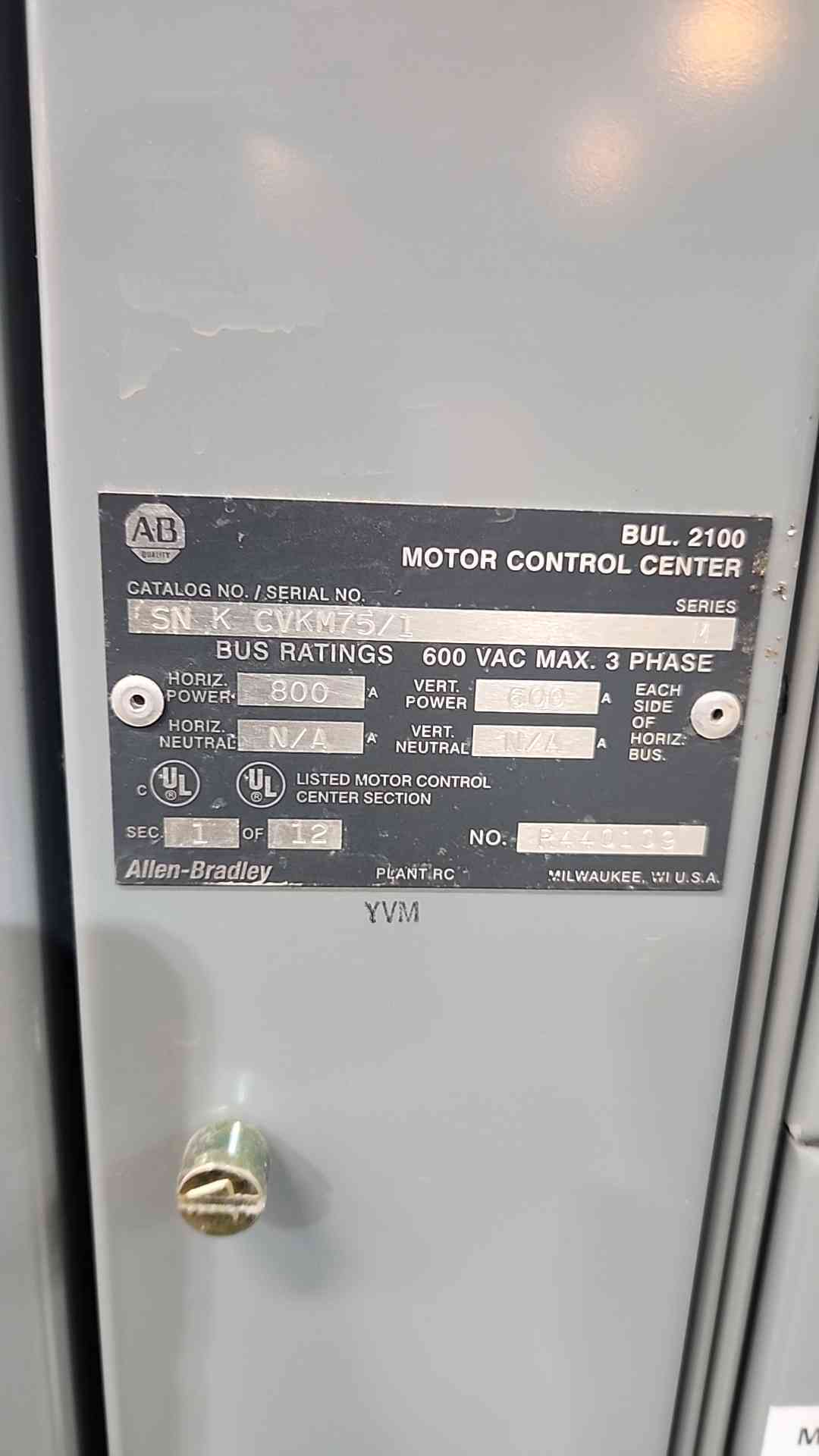 Allen-Bradley Centerline 2100 MCC Motor Control Center 3 Section 800A 600V 3PH
