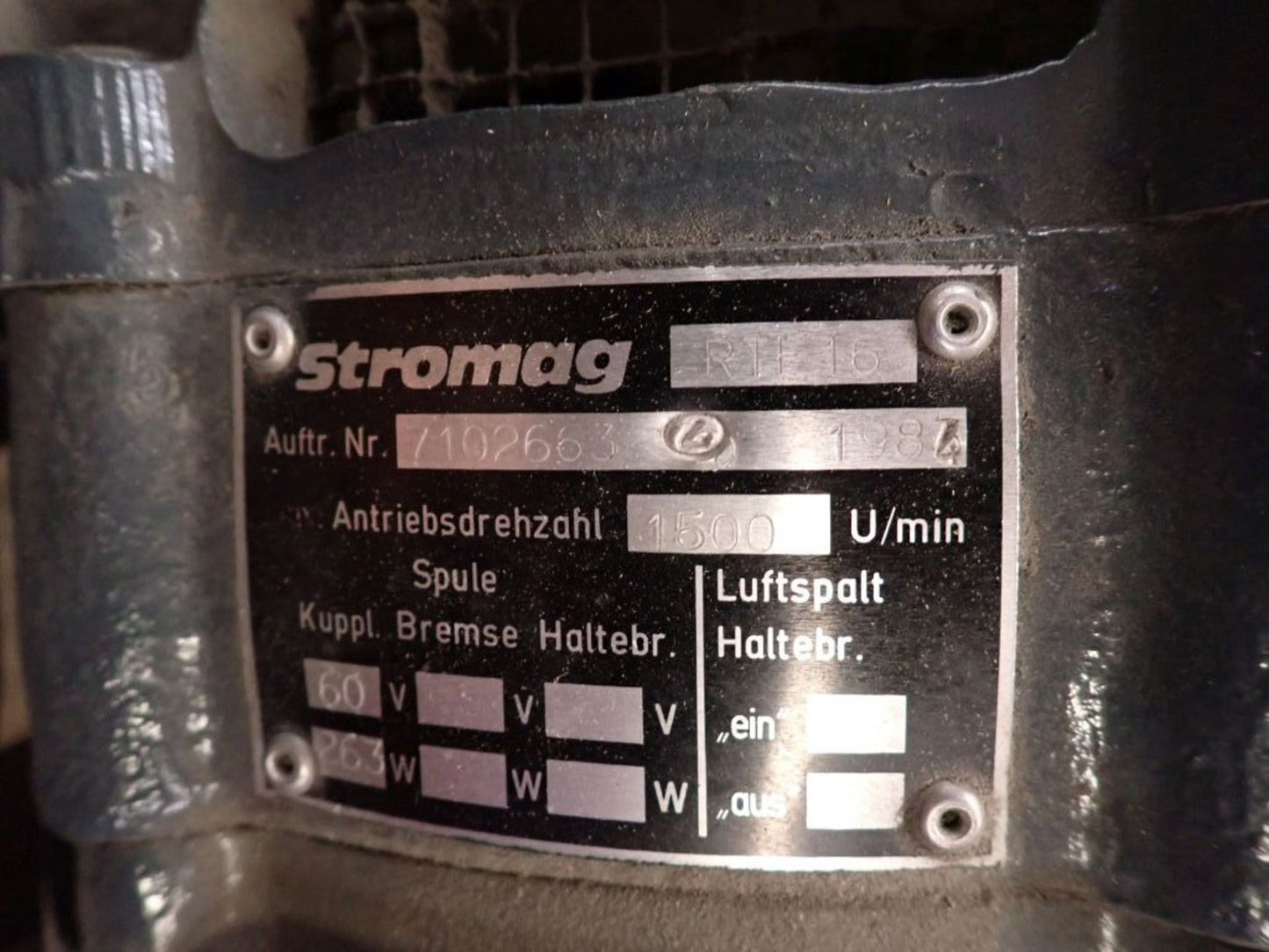 Stromag Motor w/ Gear box 100L 28-RFA4C 1710 RPM 380V 8.2A