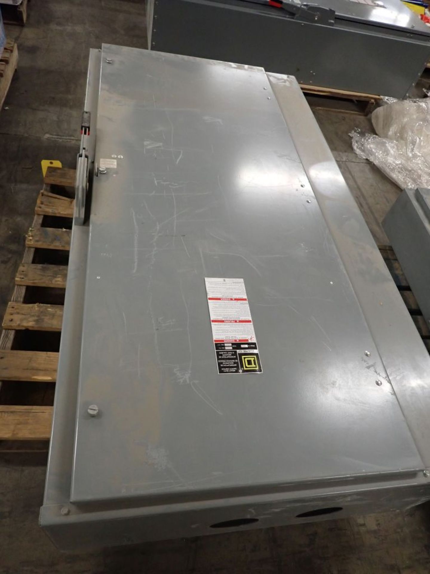 800A Square D Heavy Duty Safety Switch H367N 600V Type: 1, w/(3) Bussman Fuses, Cat No. KRP-C-800SP