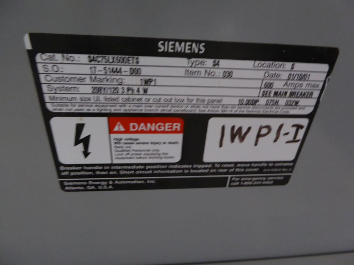 Lot of 3 Siemens 600A Panelboards w/ Circuit Breakers Panel 1 w/ Meter & Main