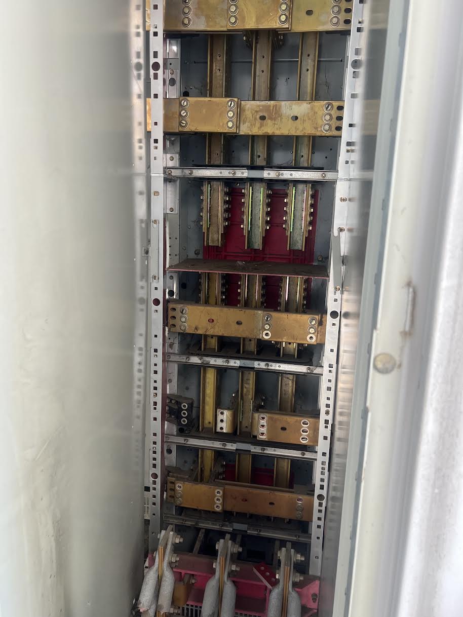 Cutler Hammer 1500 kVA Substation Transformer 13800V to 480Y 277V 3 Phase Copper(SKU: 113468)