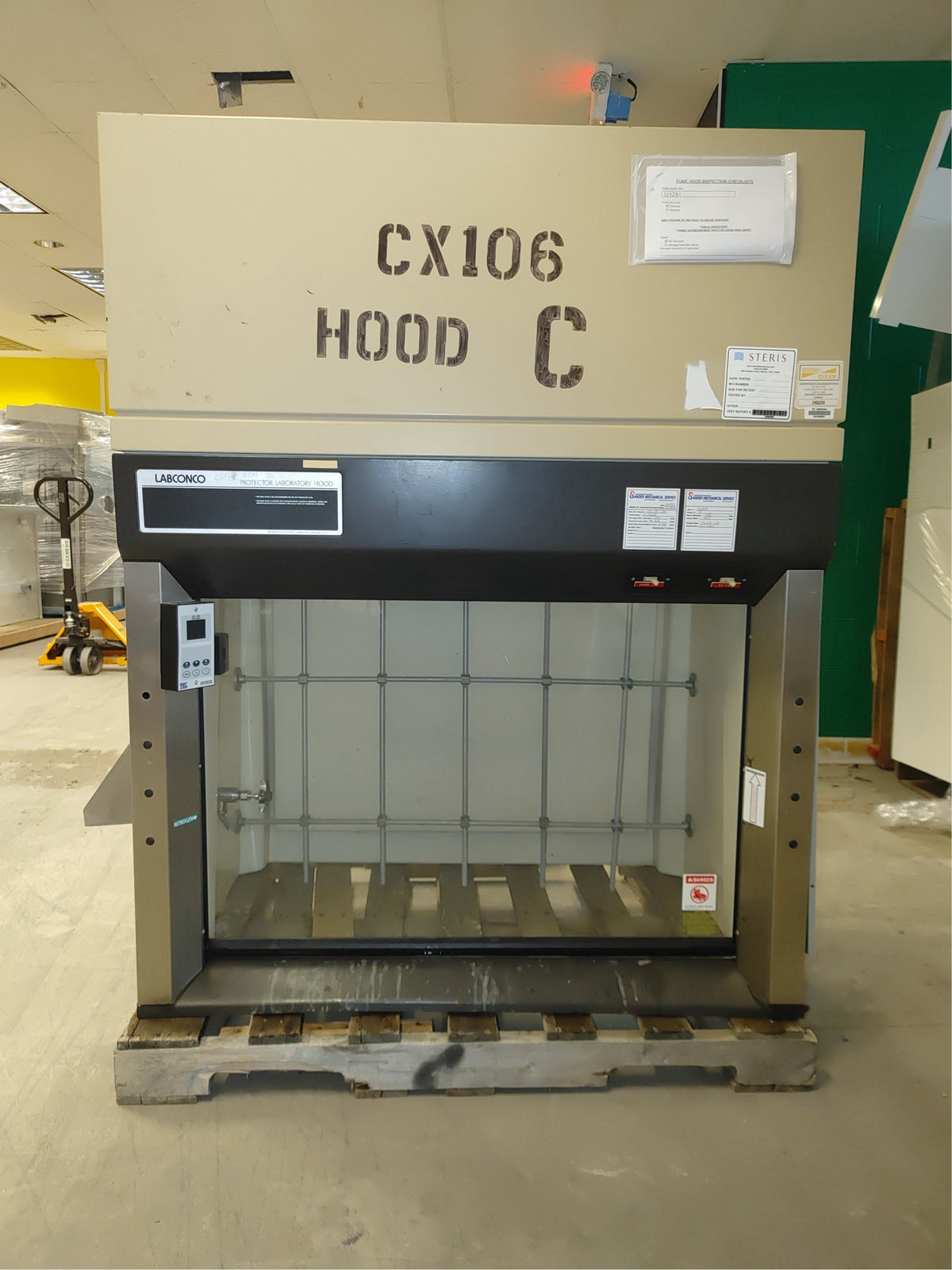 4' Labconco Protector Ducted Chemical Fume Hood Mounting Bars & Flow Meter (109284)