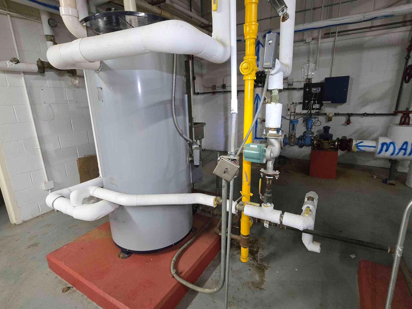 100 Gal State Sandblaster Force Commercial Water Heater SDV100199NESHW Nat Gas