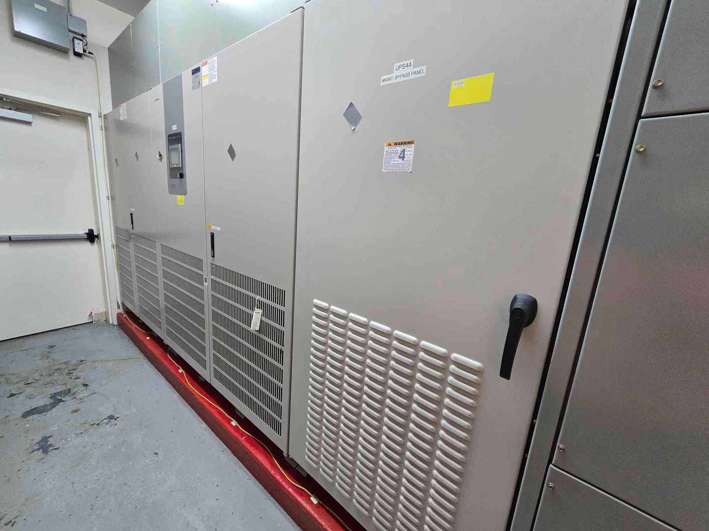 500KVA Toshiba TMEIC G8000MM UPS 480vx480v 2 Sections T8MS3 (SKU: 111530)