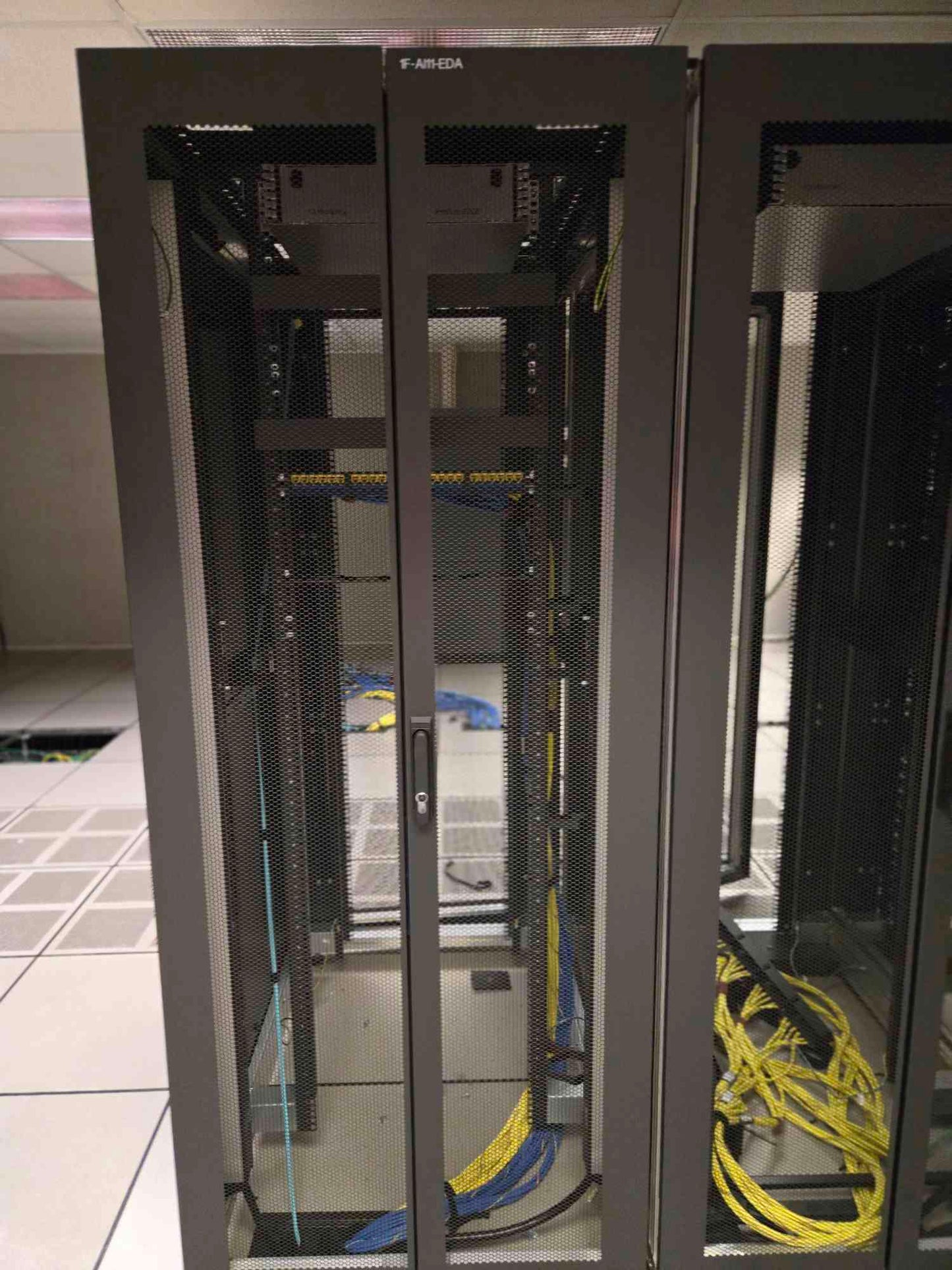 Emerson 42U Network Power Server Rack Data Cabinet 31" Deep