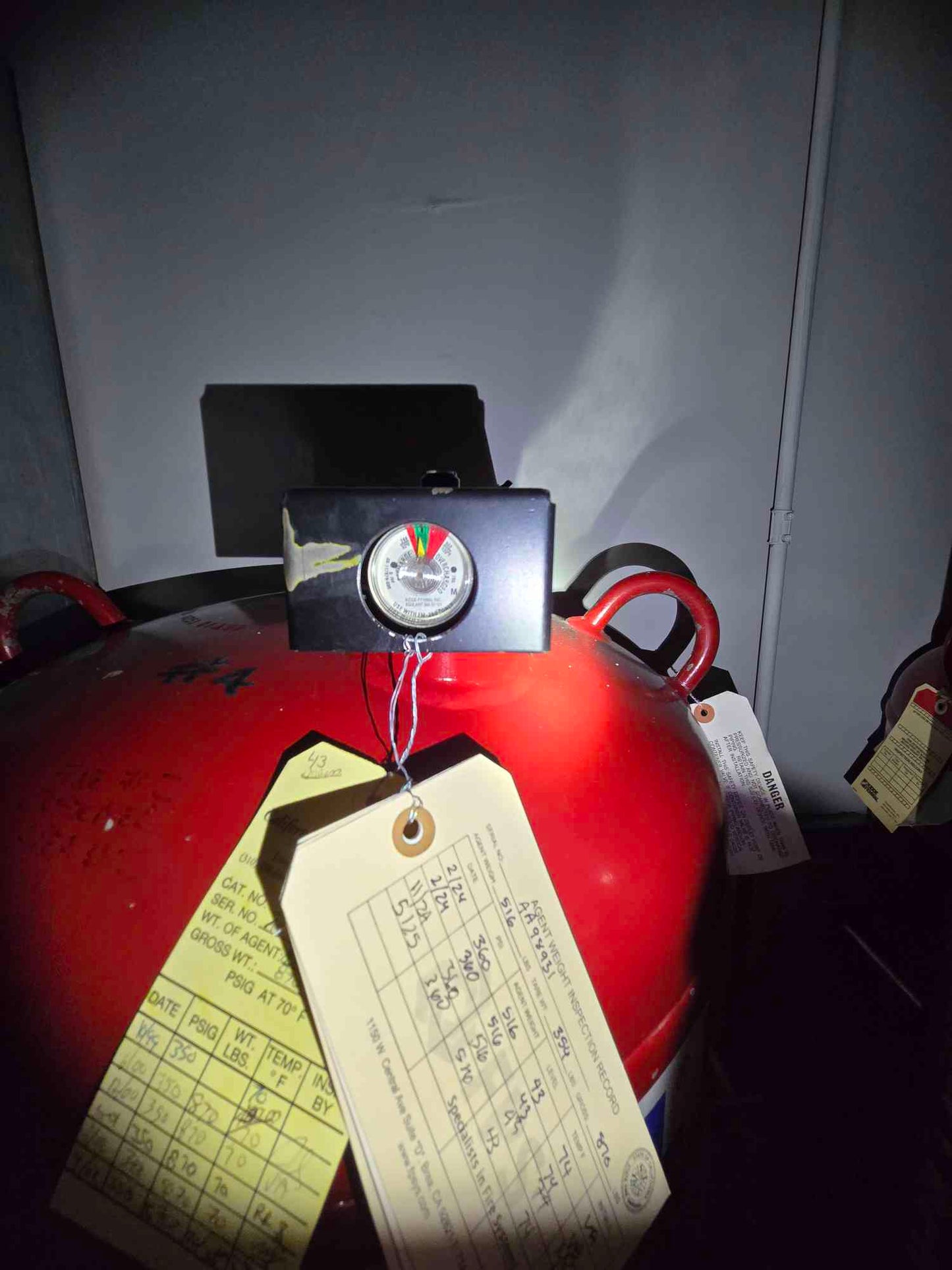 Fenwal FM-200 Clean Agent Extinguishing System Unit 516 Lbs (SKU: 111028)