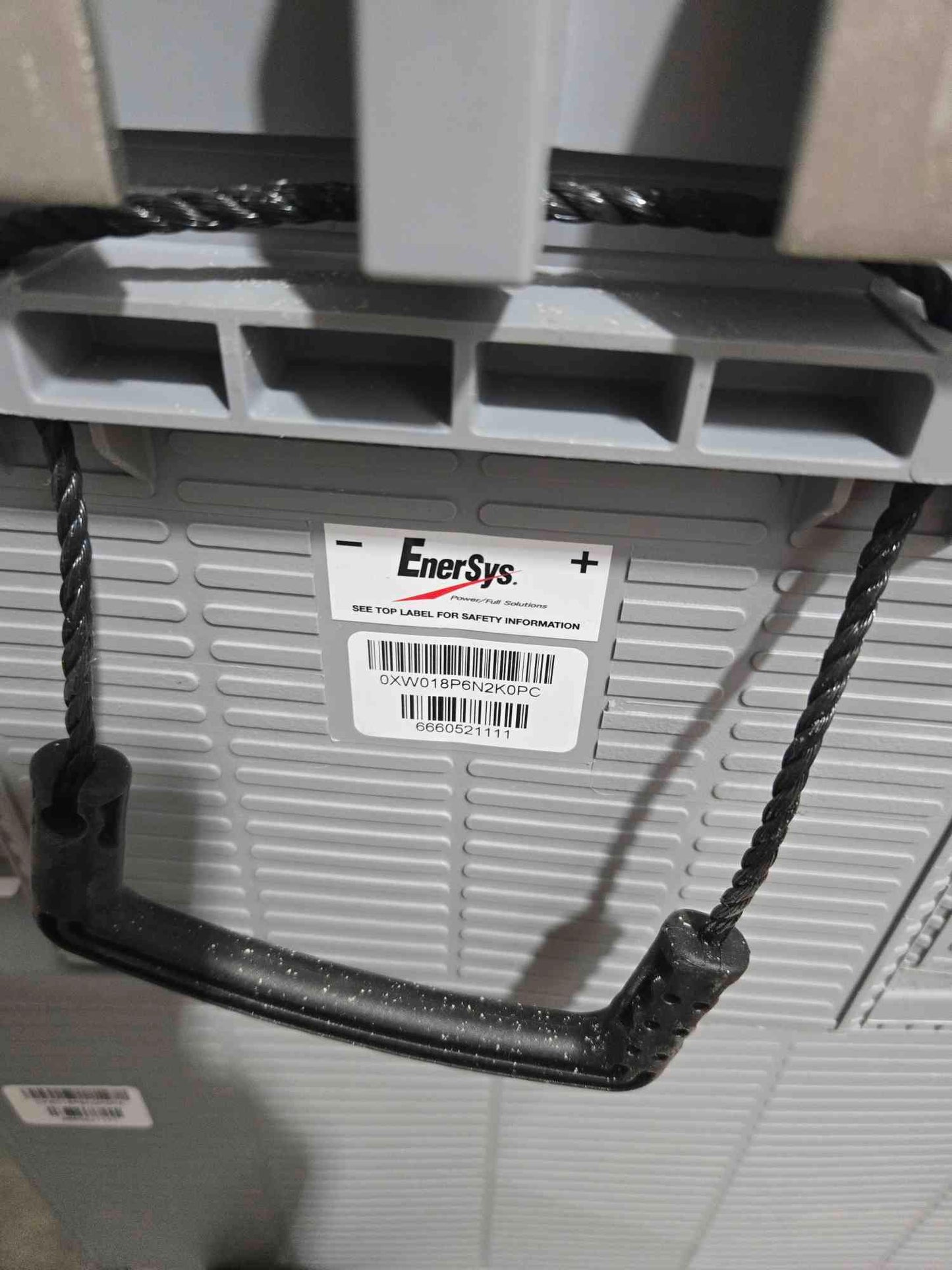 Data Safe HX 12HX680F-FR 12 Volt 680 W 2022 (SKU: 111918)