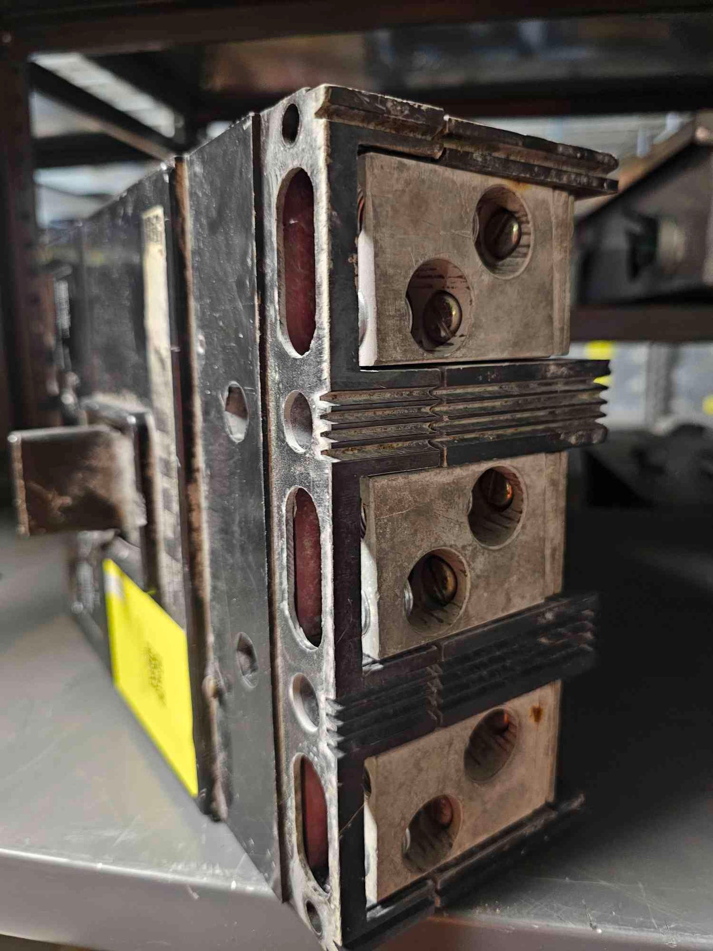 600A Westinghouse 229P252H01B Circuit Breaker(SKU: 110193)