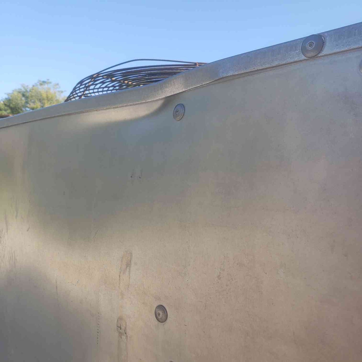 AS-IS Liebert 6 Fan 460V 6 Fan 3PH Condenser CDF616-A (SKU: 110929)