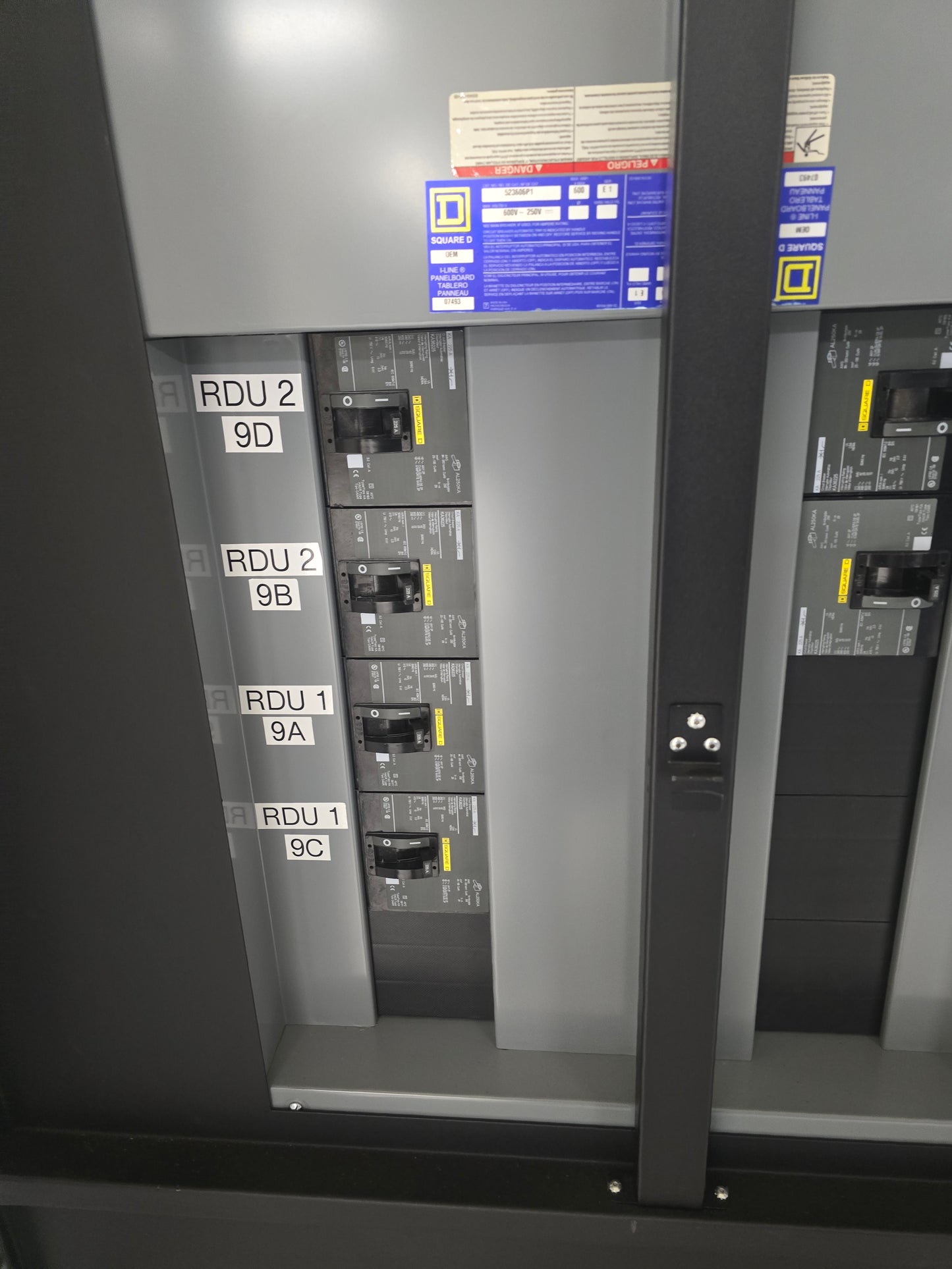 Square D I-Line 600A 600V Panelboard Distribution Cabinet 523606P1 Breakers