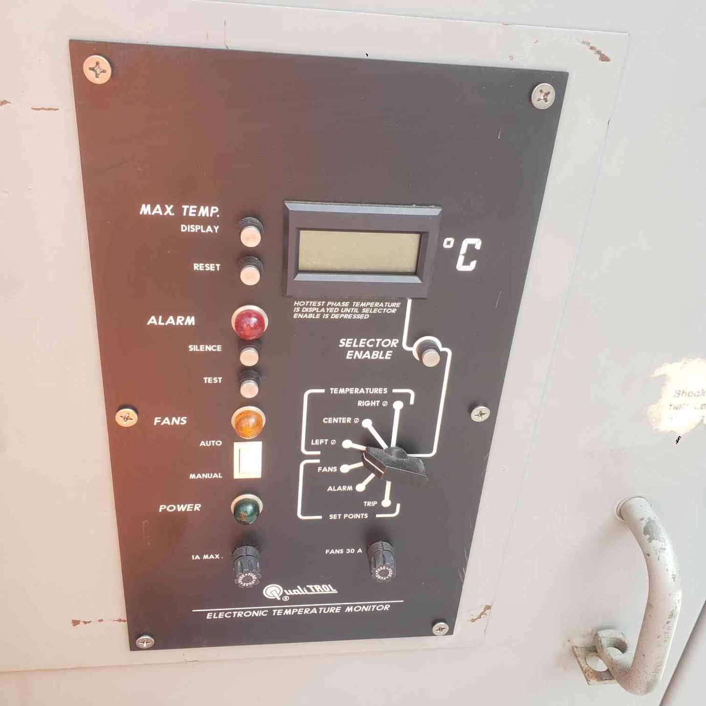 Westinghouse 1000 kVA Substation Transformer 13.8kV to 480V 2000A Switchboard Panel