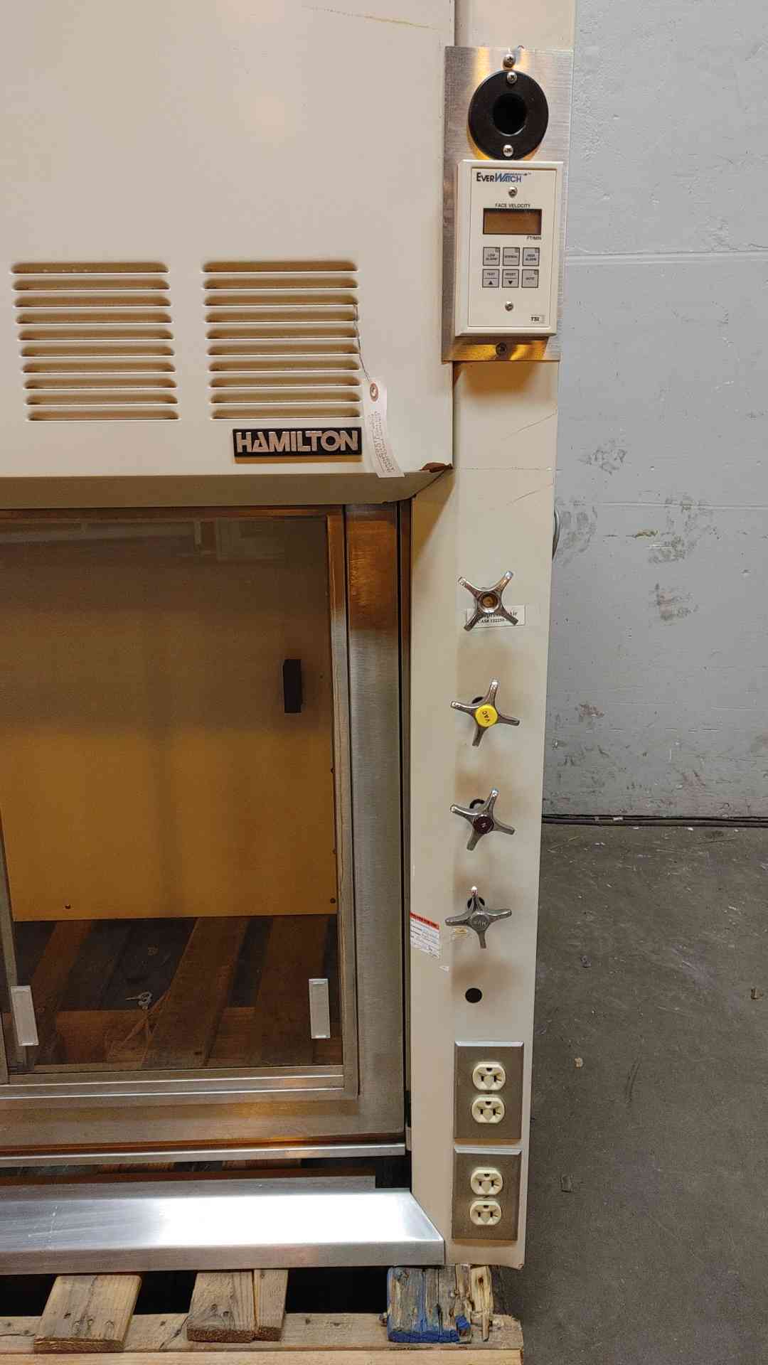 Hamilton SafeAire 6' Chemical Fume Hood w/ Matching Base Cabinet Bench 104258