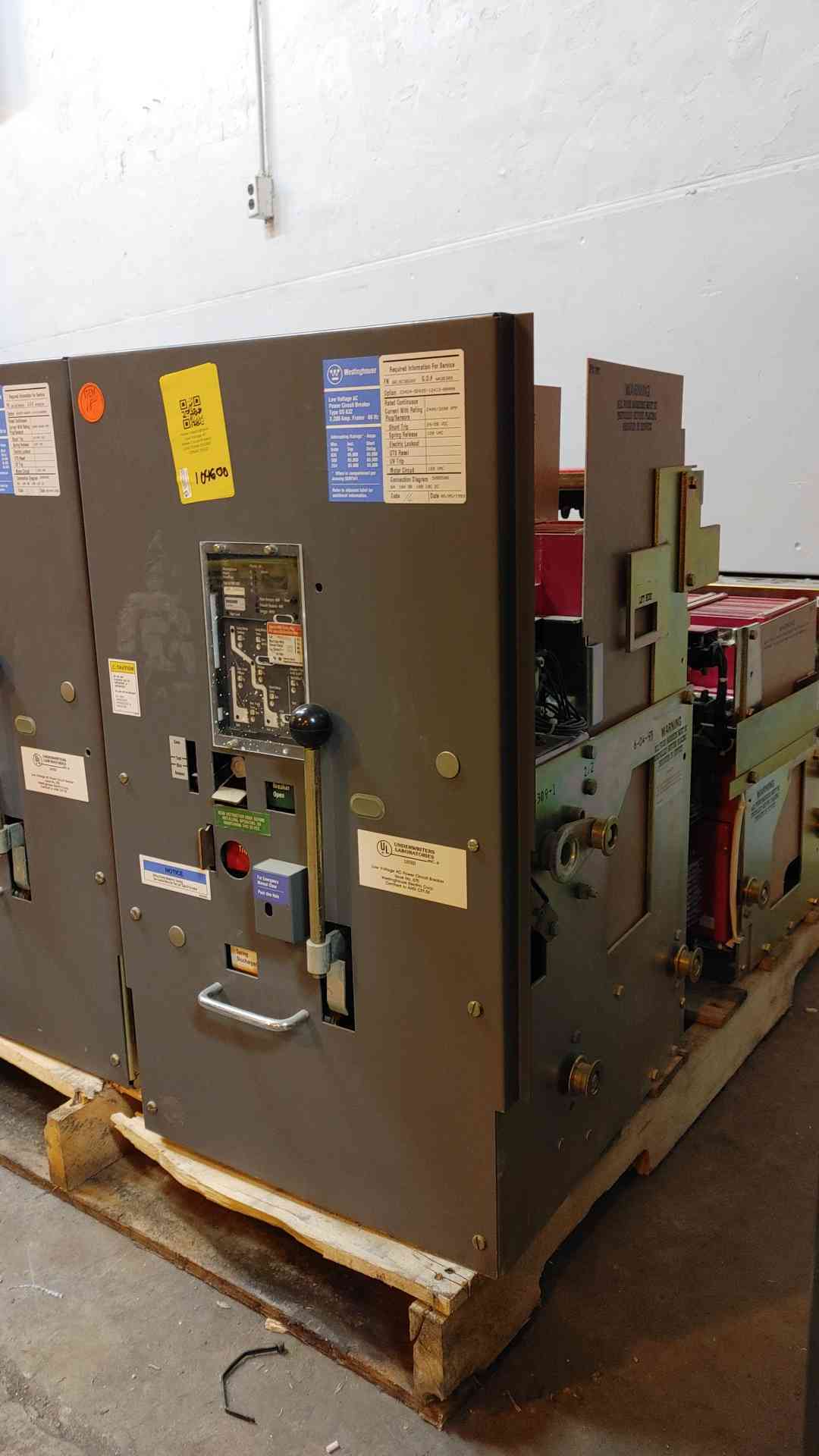 Westinghouse LV Circuit Breaker 2400/3200A DS632(104600)