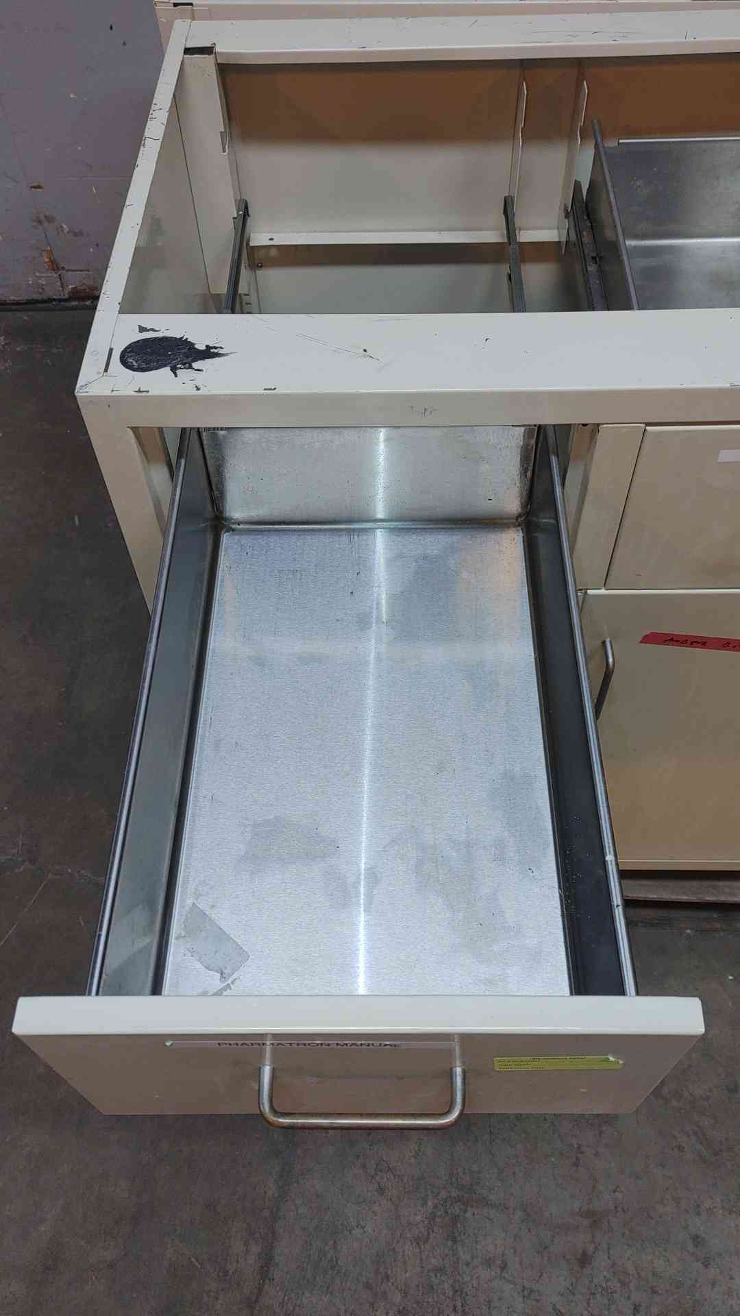 Jamestown 30" Mixed Casework (SKU: 106813)