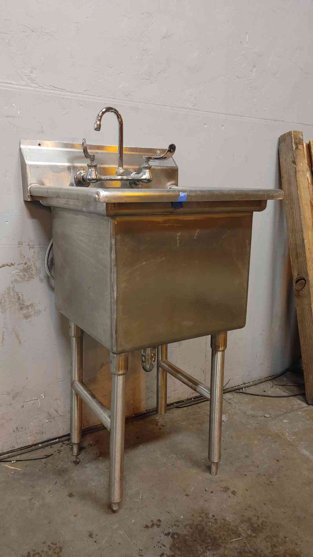 2' Advance Tabco Stainless Steel Sink
