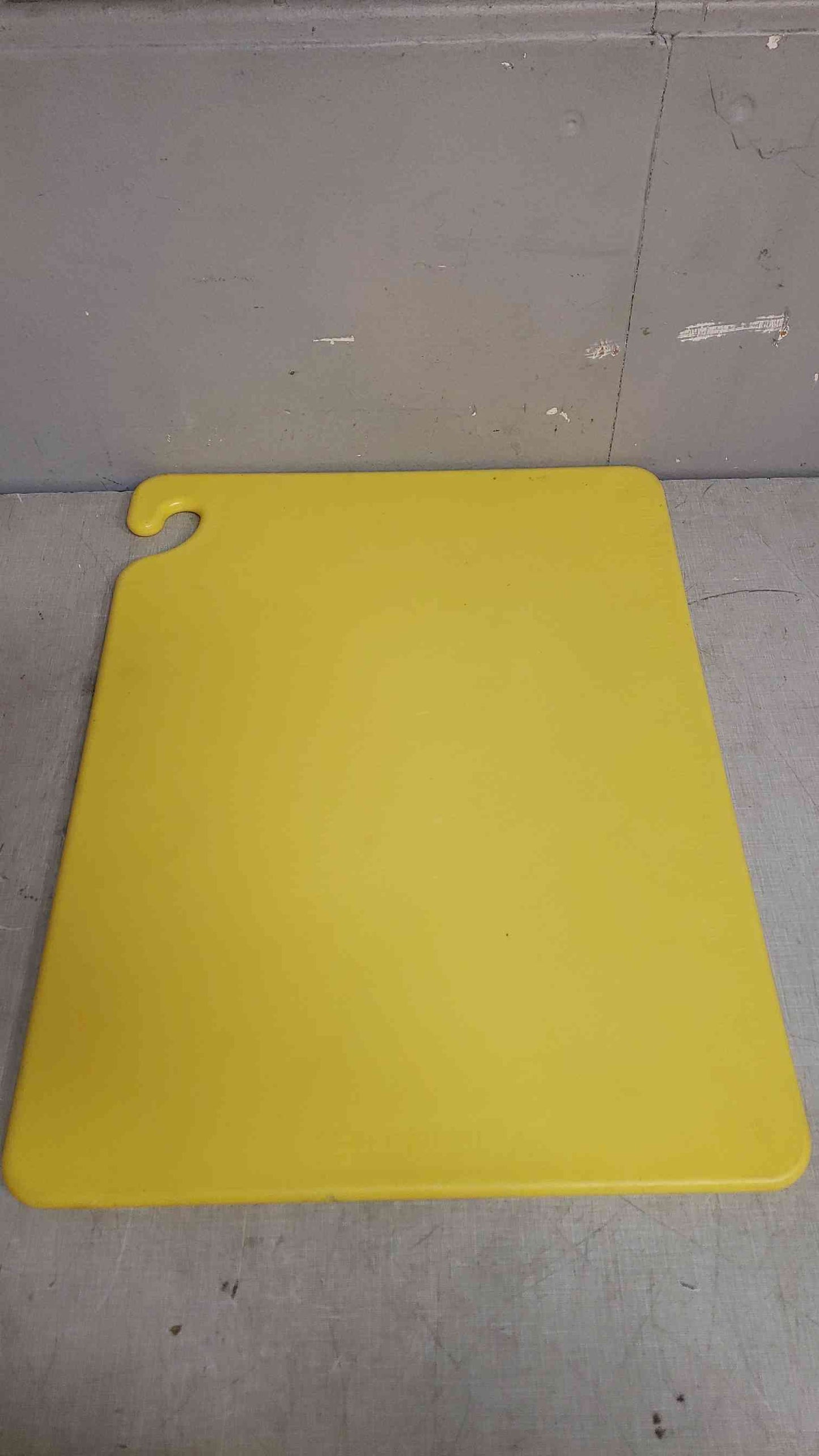 San Jamar 20"x15" Yellow Cutting Board (SKU: 107469)