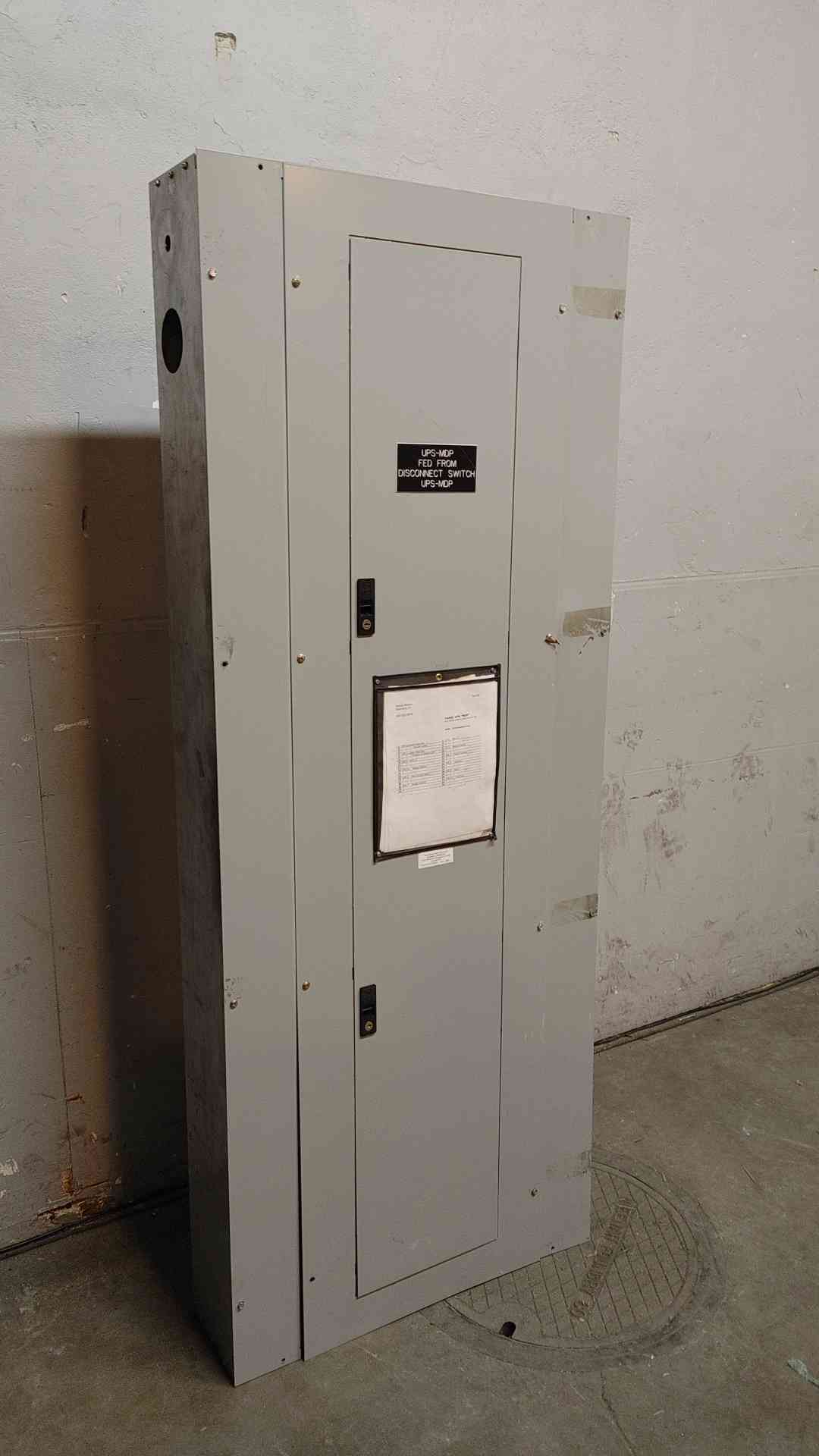 GE A-Series 2 Panelboard 600A 208Y/120V 3PH 4W AXB7N2 w/ Main