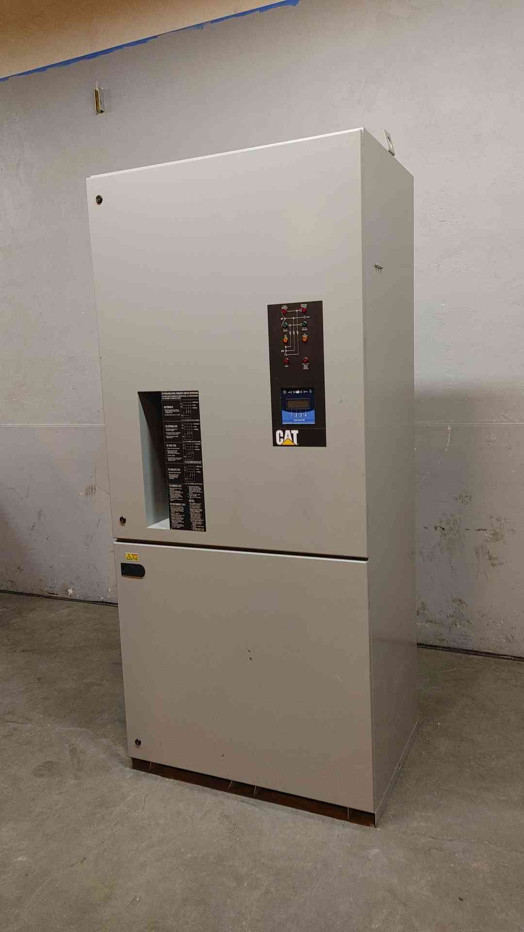 Caterpillar 800A 120/208V 3PH Bypass Isolation ATS Transfer Switch CAT CBTS