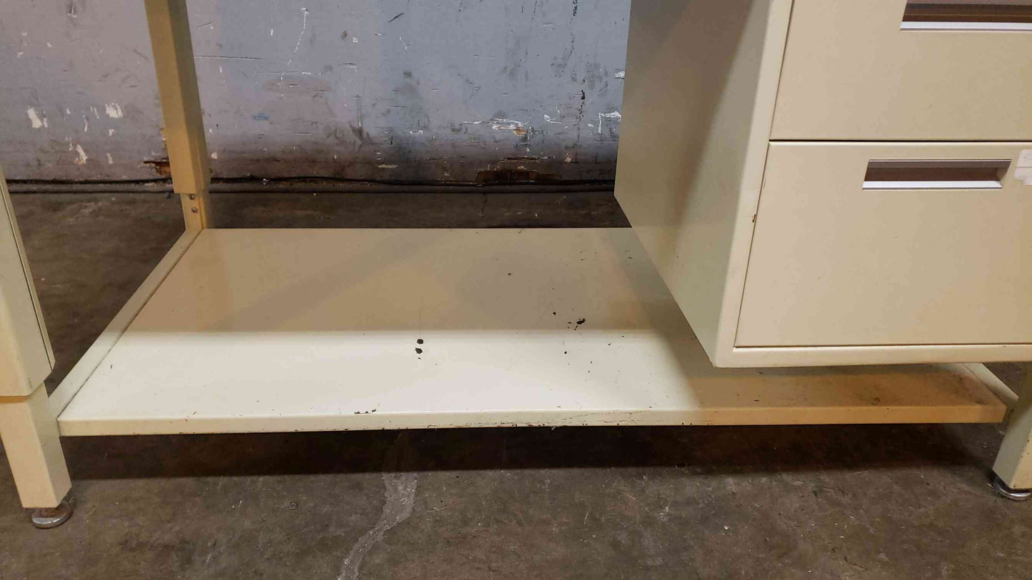 4' Laboratory Table W/ 3 Drawer Casework (SKU: 108004)