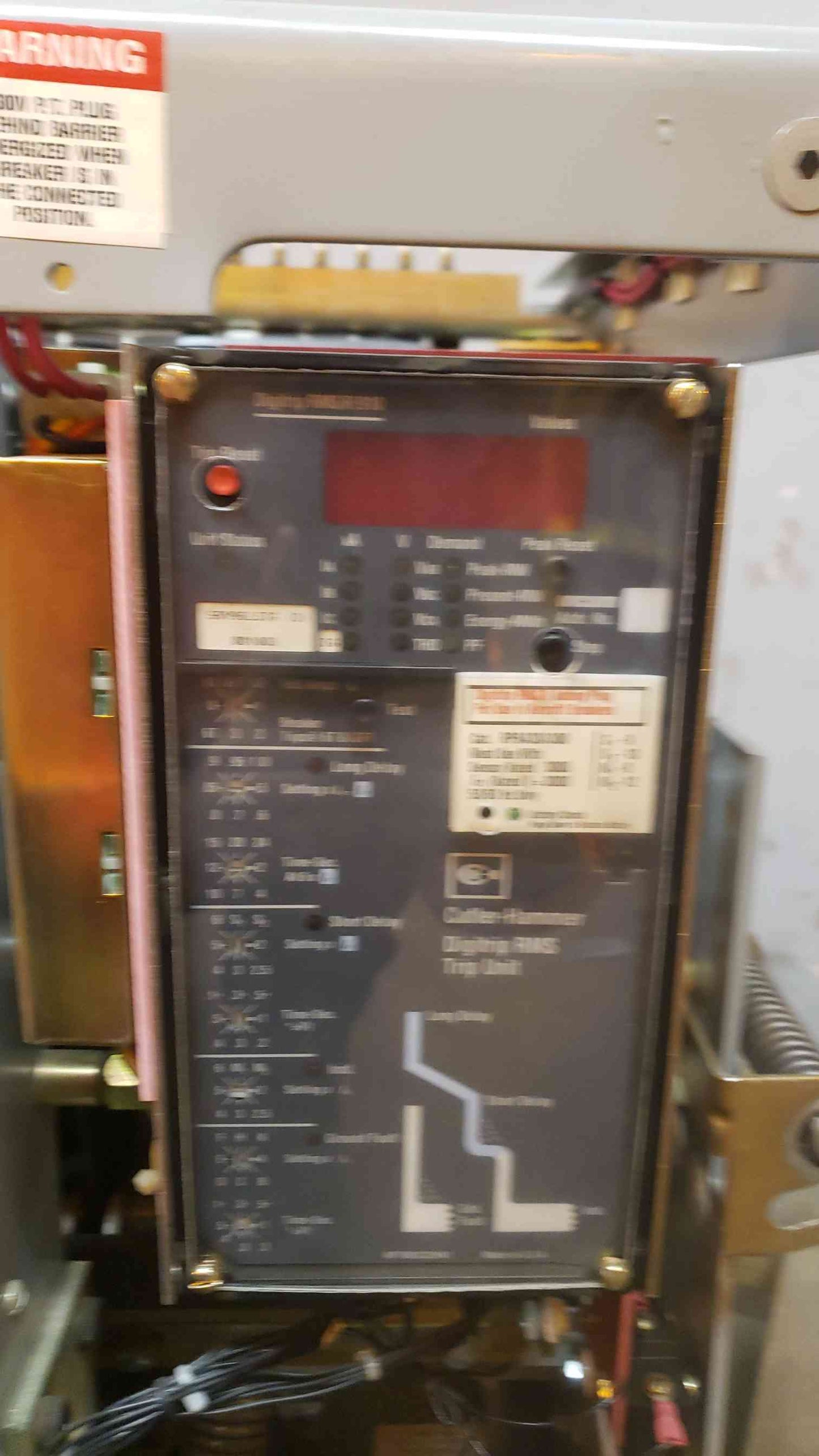 GE 3200A VersaTrip Low Voltage Breaker AKR-8D-75-1 (SKU: 108236)