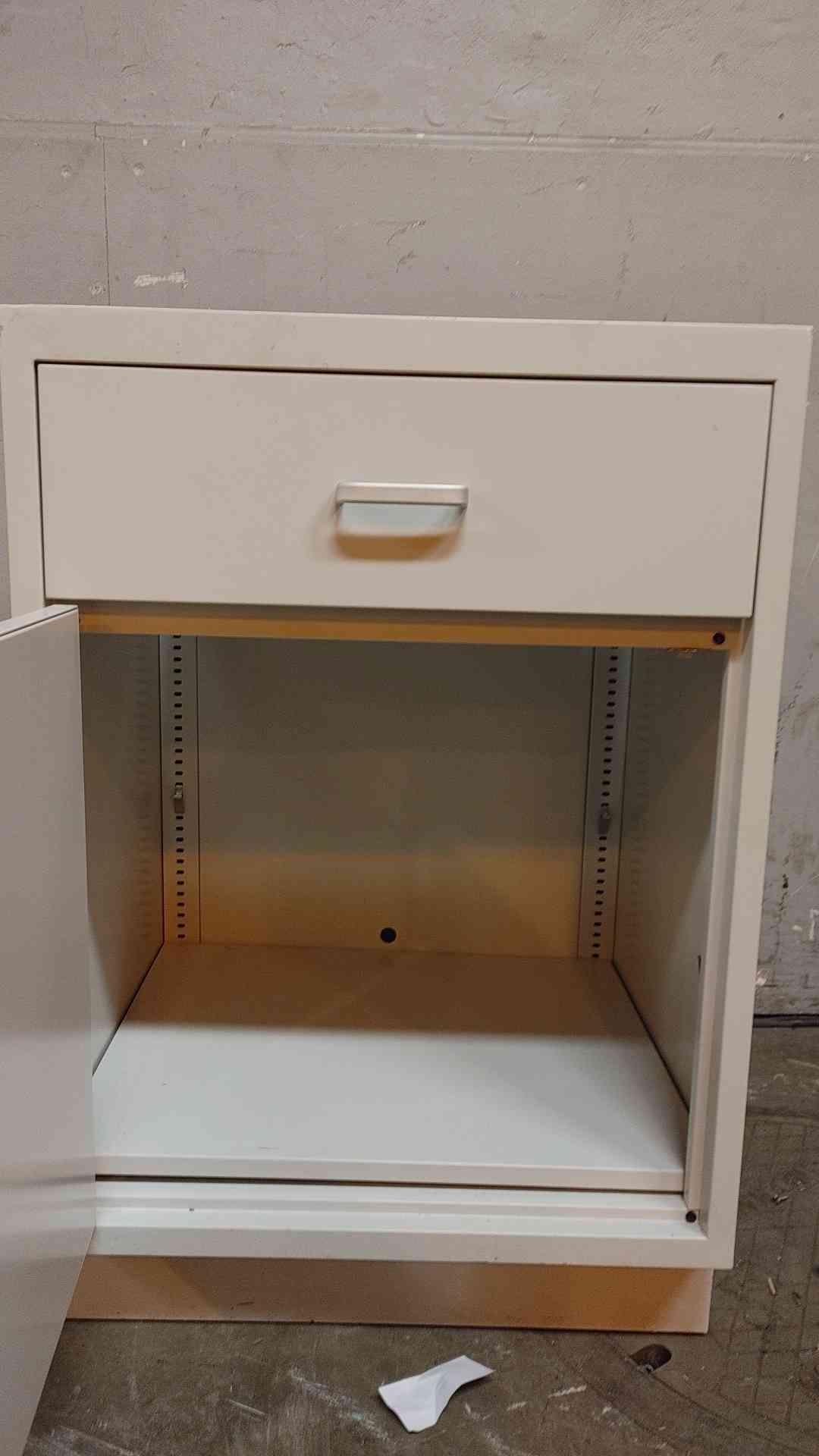 2' Duralab Mixed Casework White (108327)