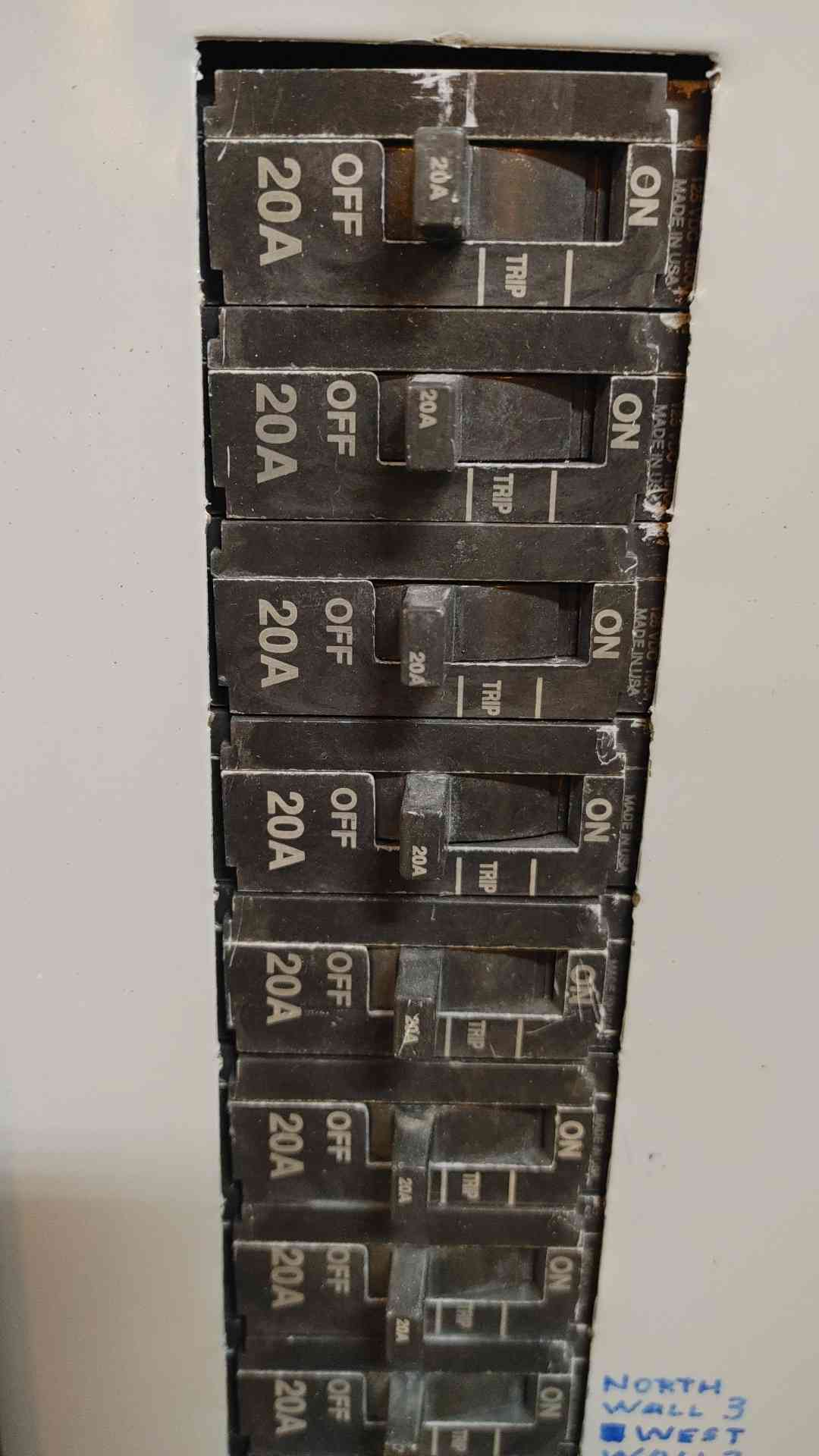 GE A Series Panelboard AEF3422DBX 225 AMPS  w/ Main (108892)